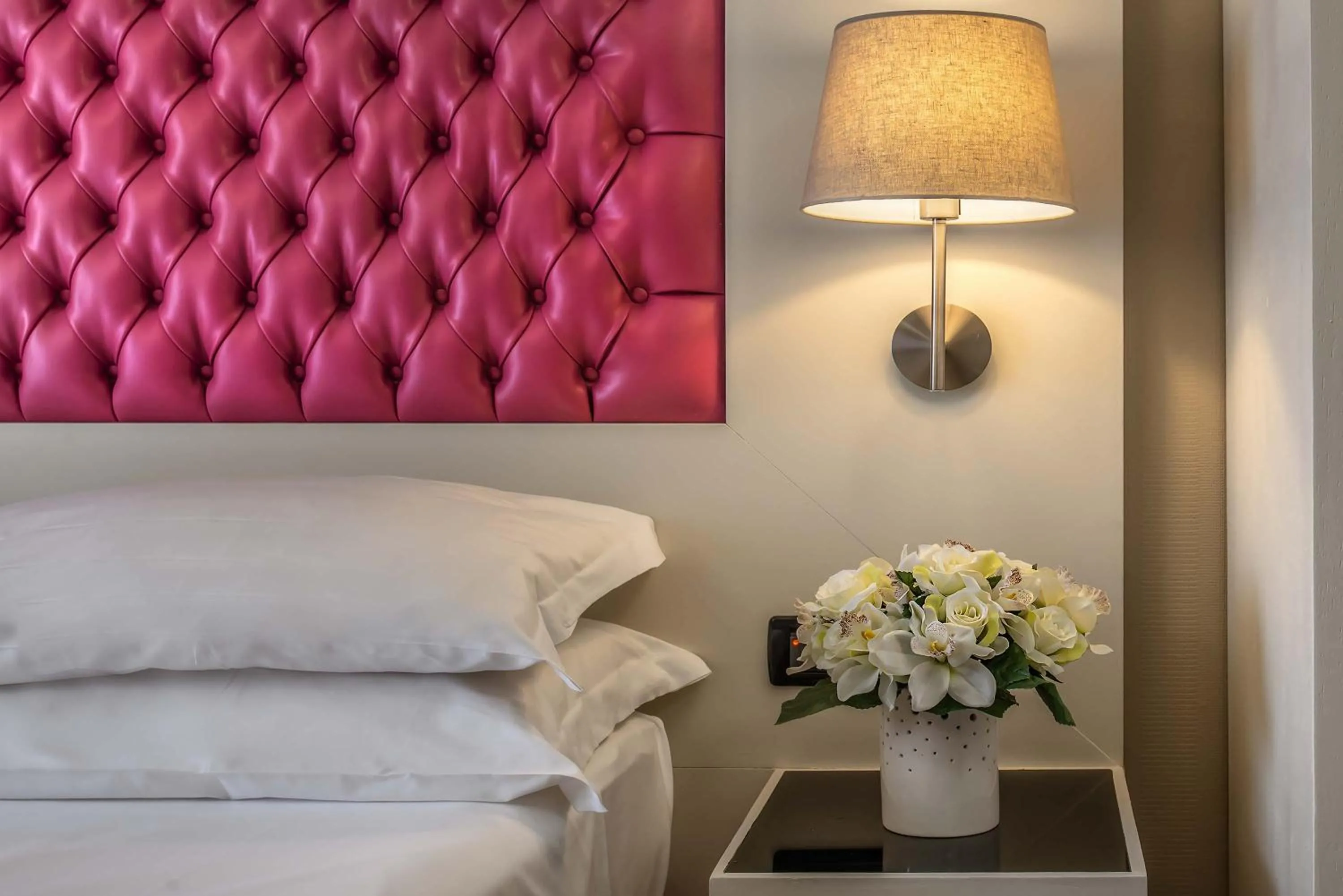 Bedroom, Bed in Merulana Inn Guest House