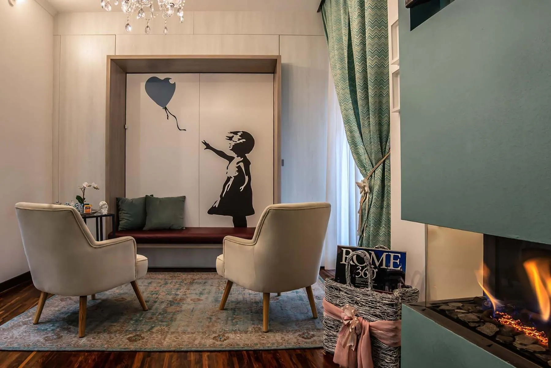 Communal lounge/ TV room in Merulana Inn Guest House