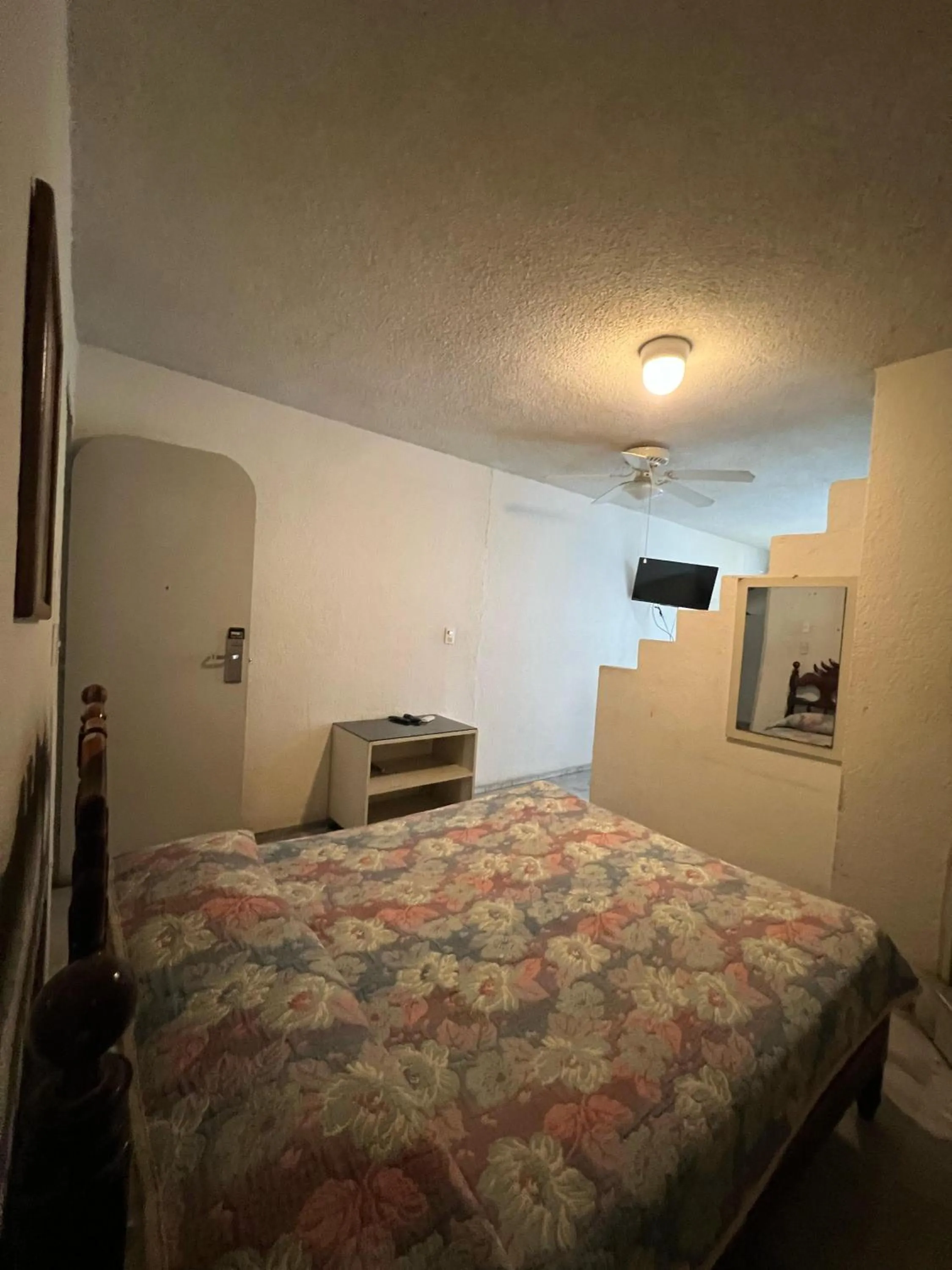 Bed in Hotel Suites Jazmín Acapulco