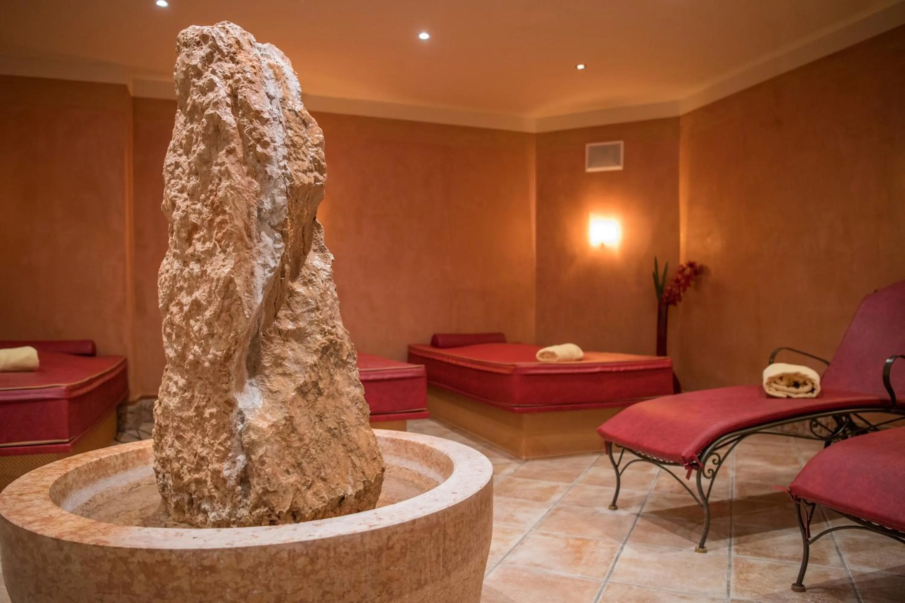 Swimming pool in Hotel Post