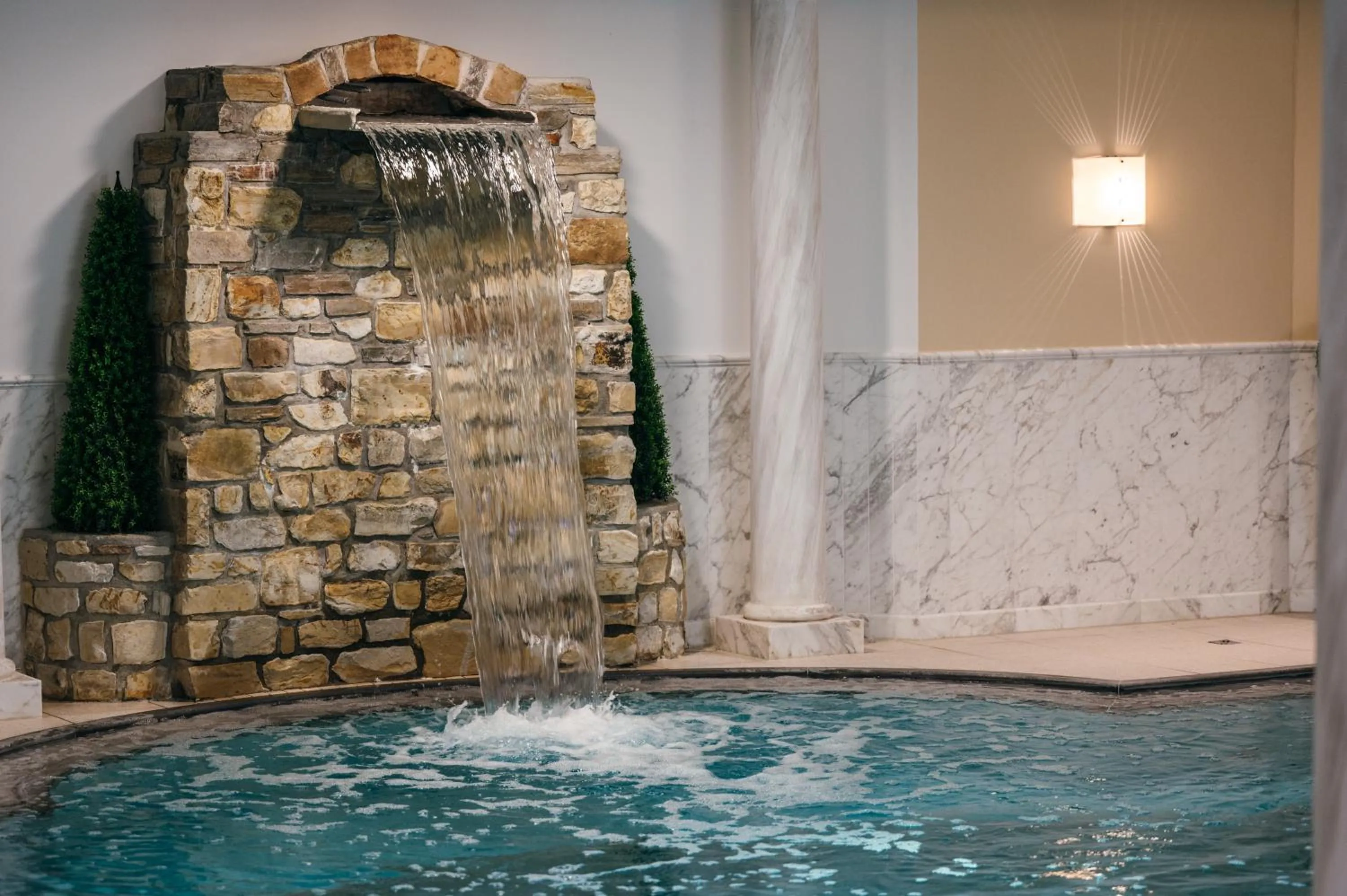 Swimming pool in Hotel Post