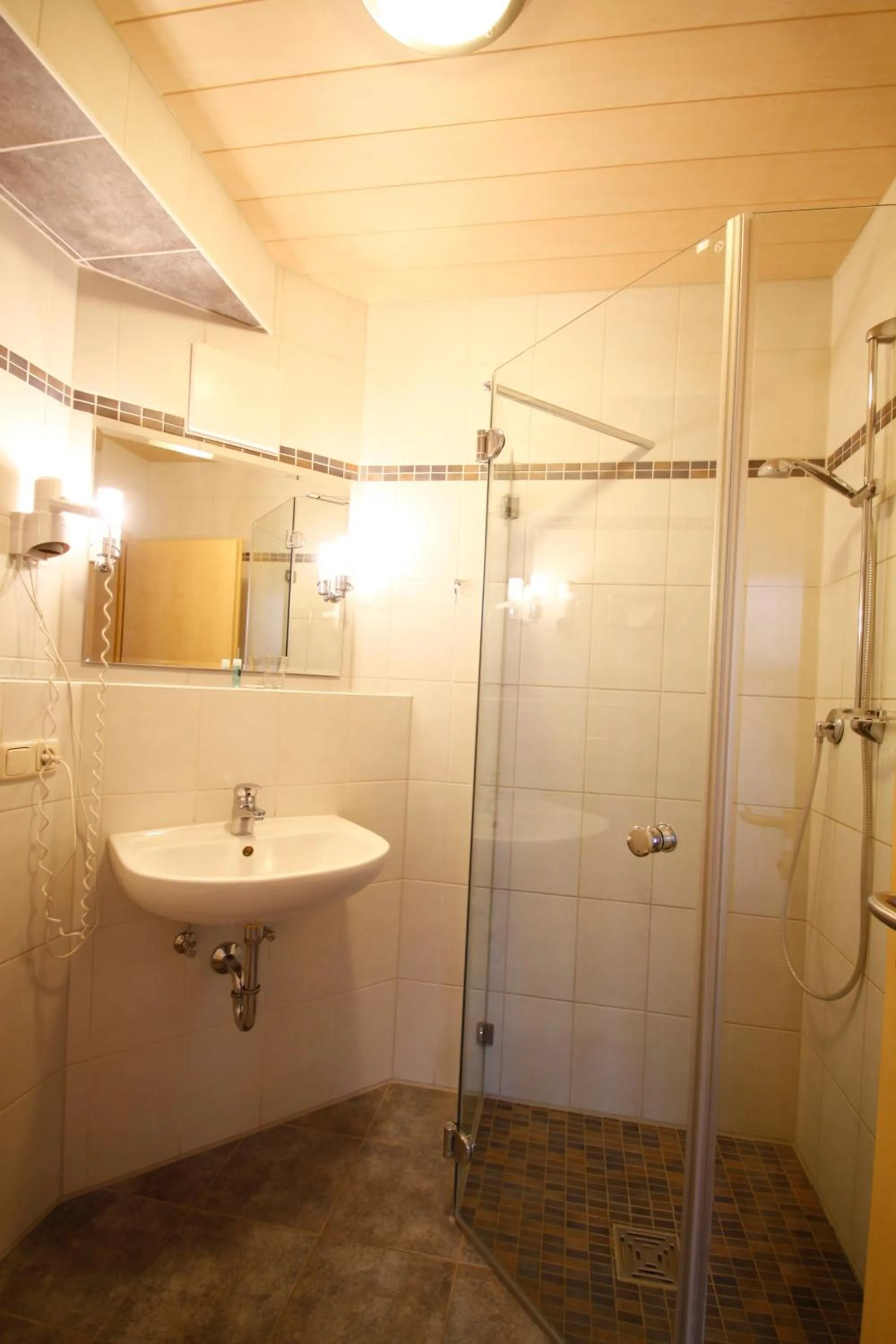 Bathroom in Hotel-Cafe Hanfstingl