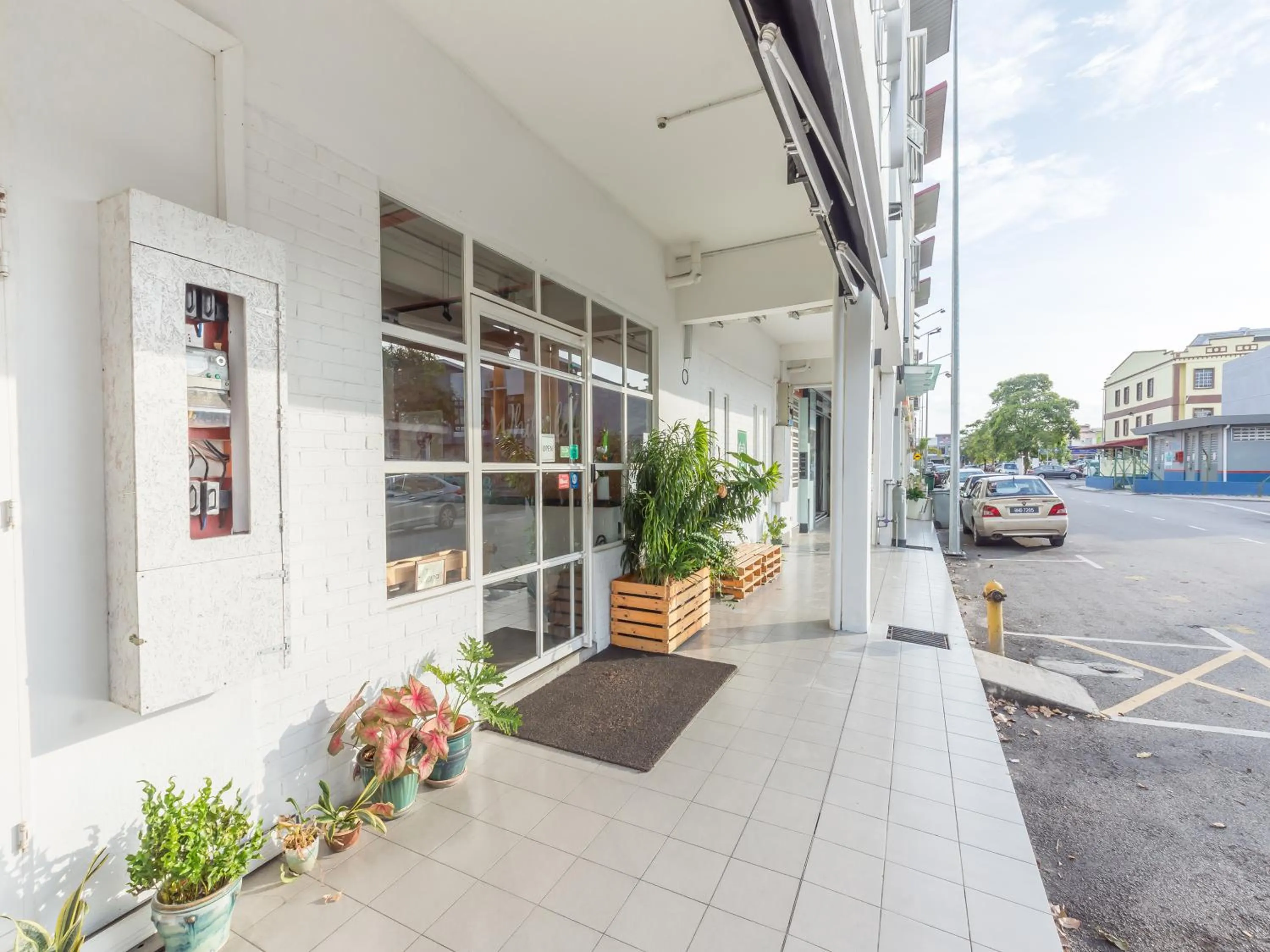 Facade/entrance in White Loft Hotel