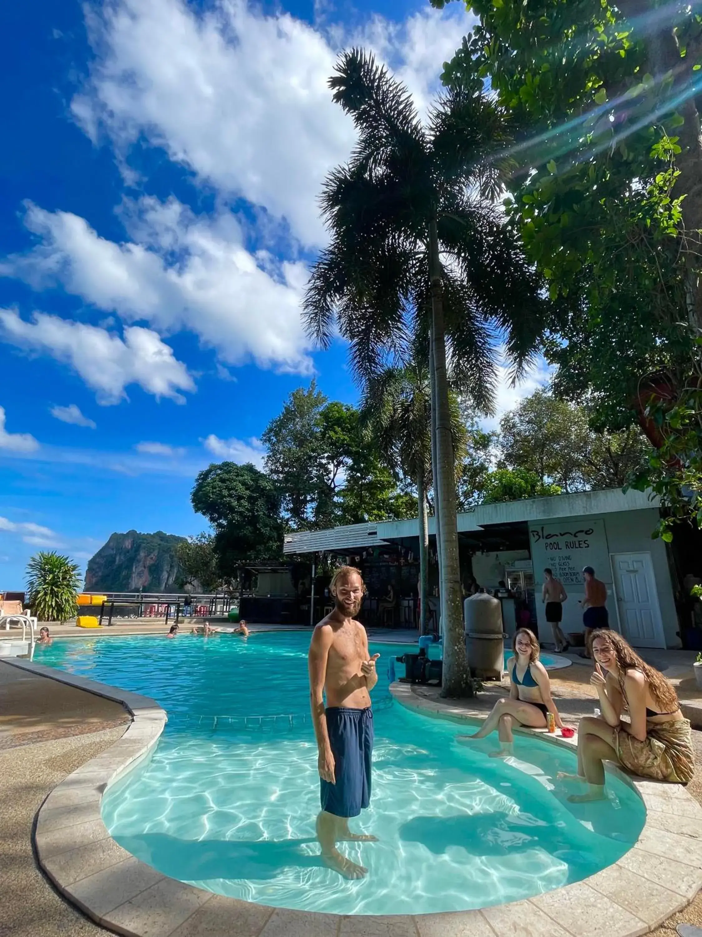 Blanco Hideout Railay - Youth Hostel 18 to 35 Only Blanco Hideout Railay - Youth Hostel 18 to 35 Only