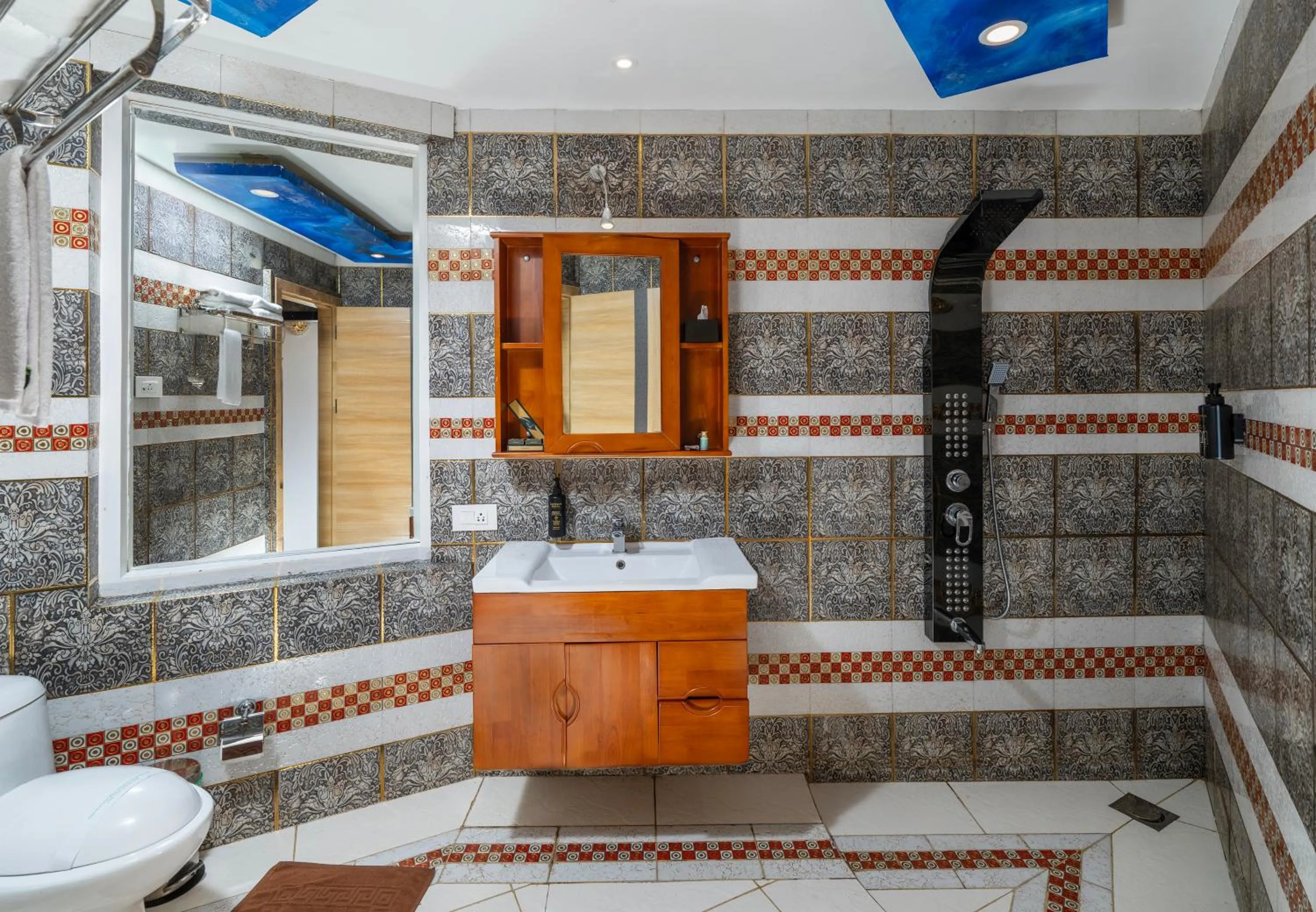 Bathroom in Parakkat Nature Resort