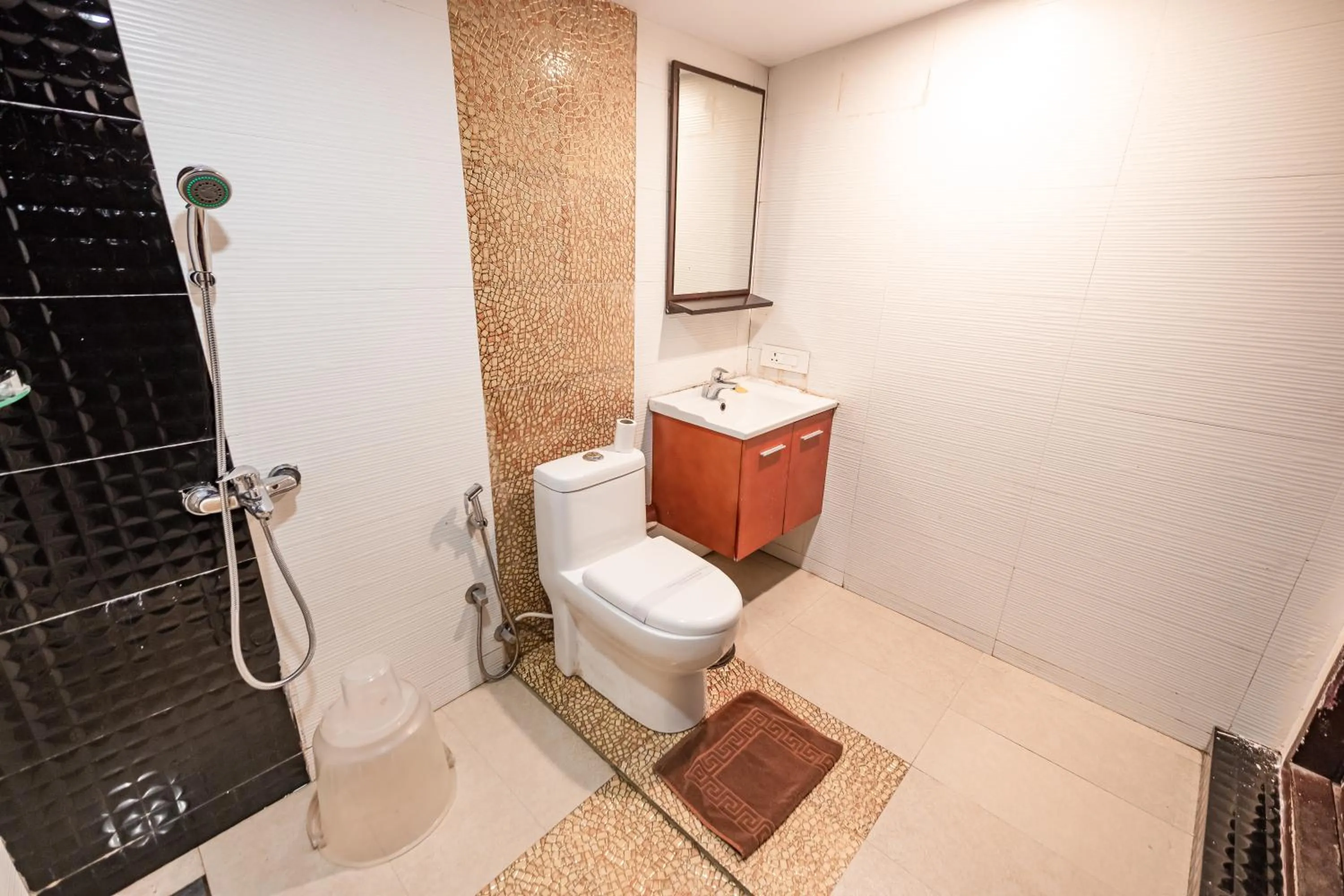 Bathroom in Parakkat Nature Resort