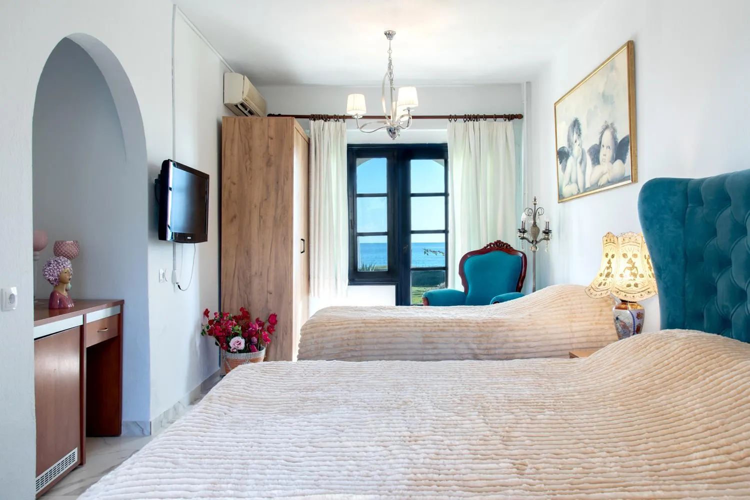 Photo of the whole room, Bed in Assa Maris Beach Hotel