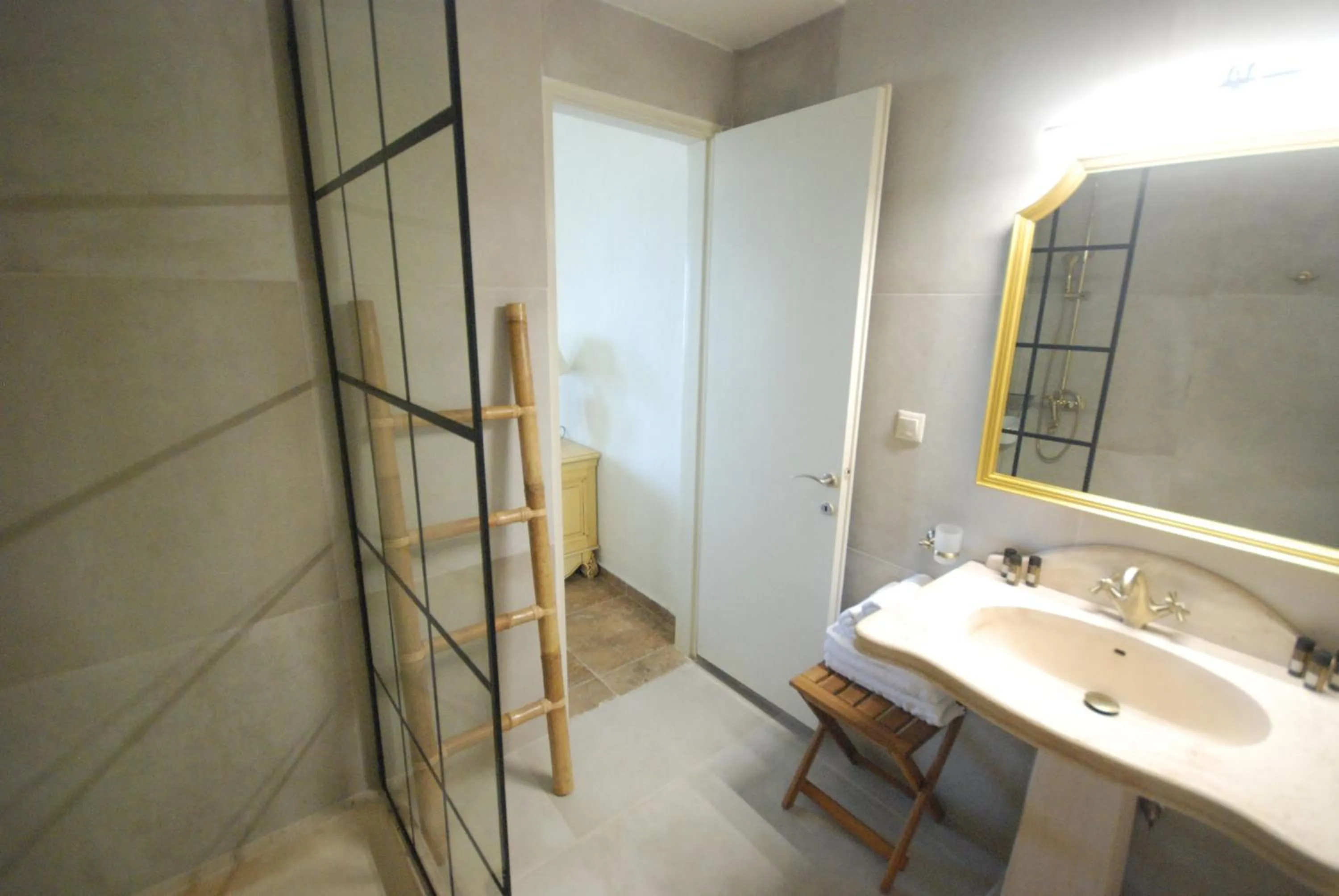 Bathroom in Assa Maris Beach Hotel