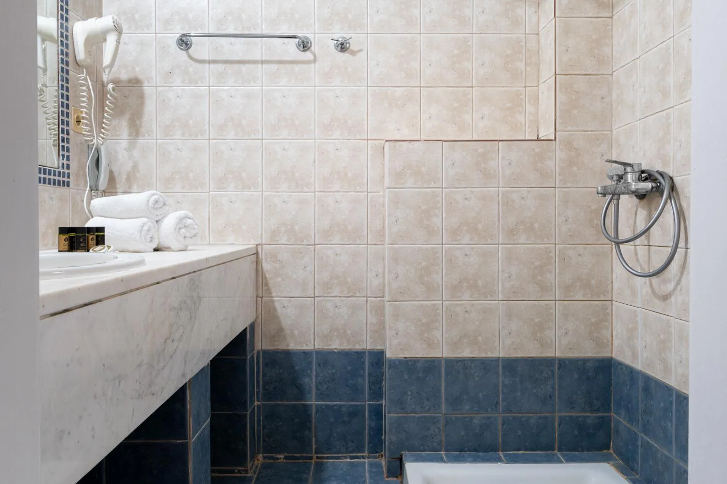 Assa Maris Beach Hotel