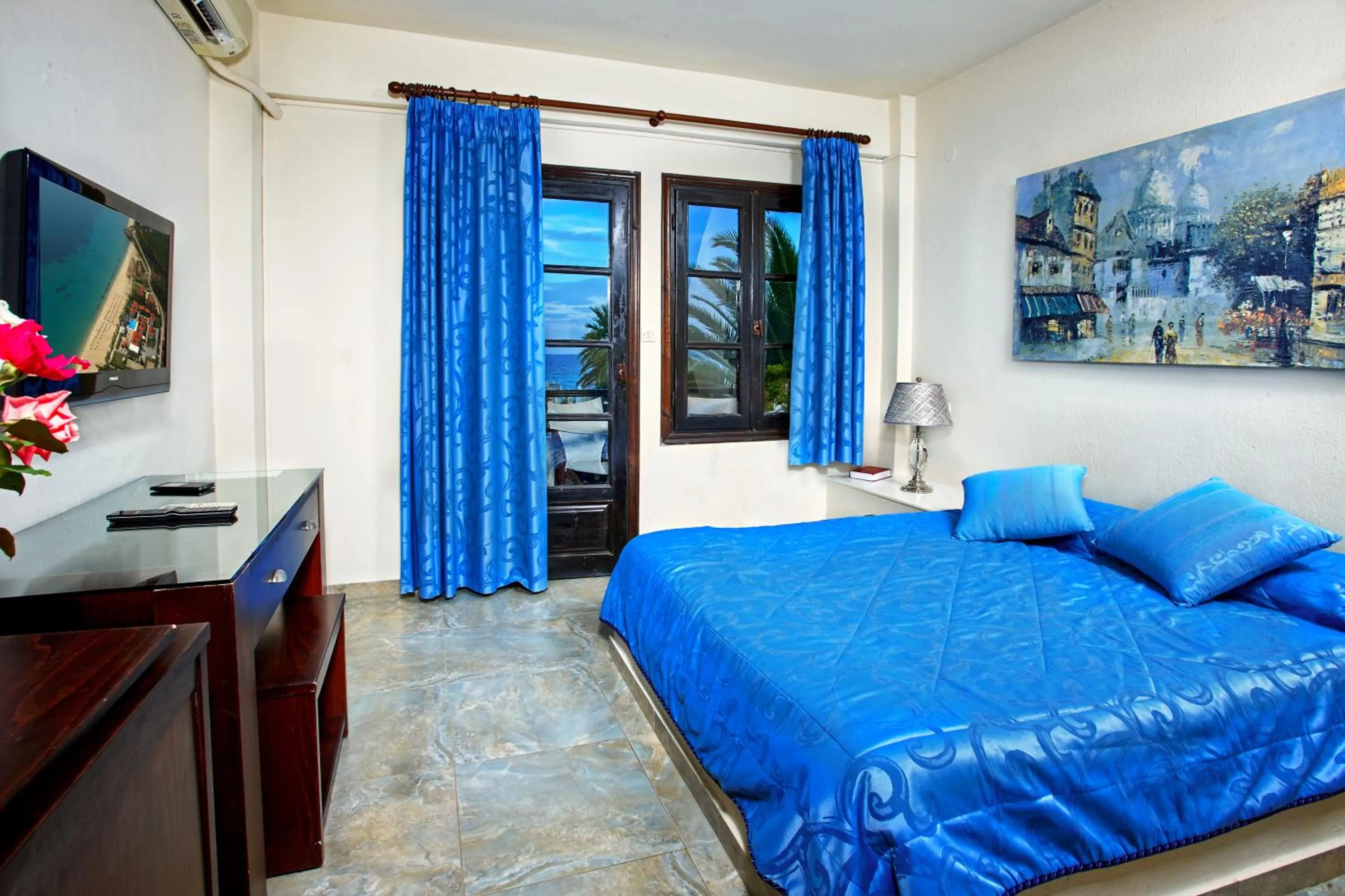 Photo of the whole room, Bed in Assa Maris Beach Hotel