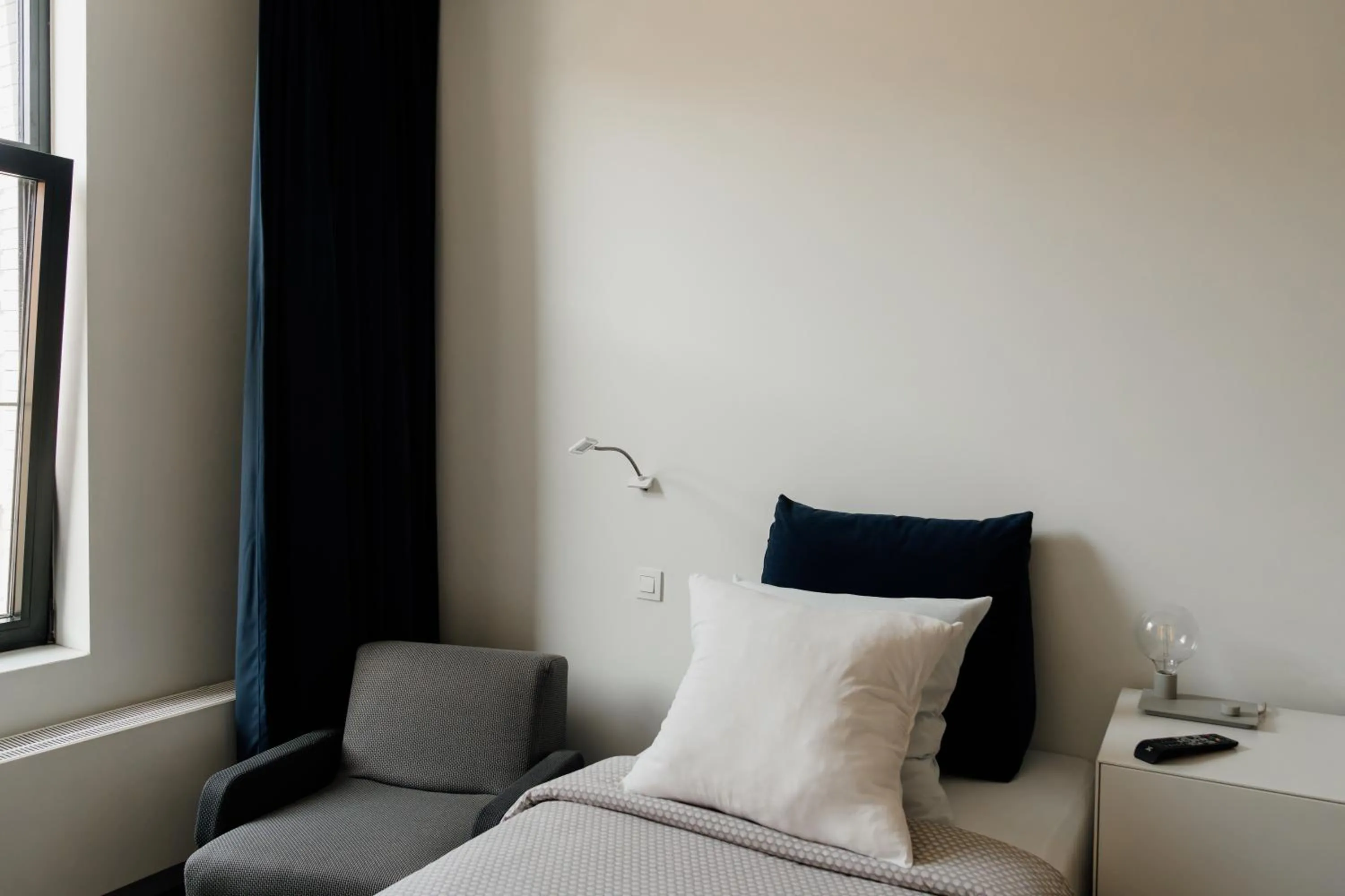 Bedroom, Bed in Befour