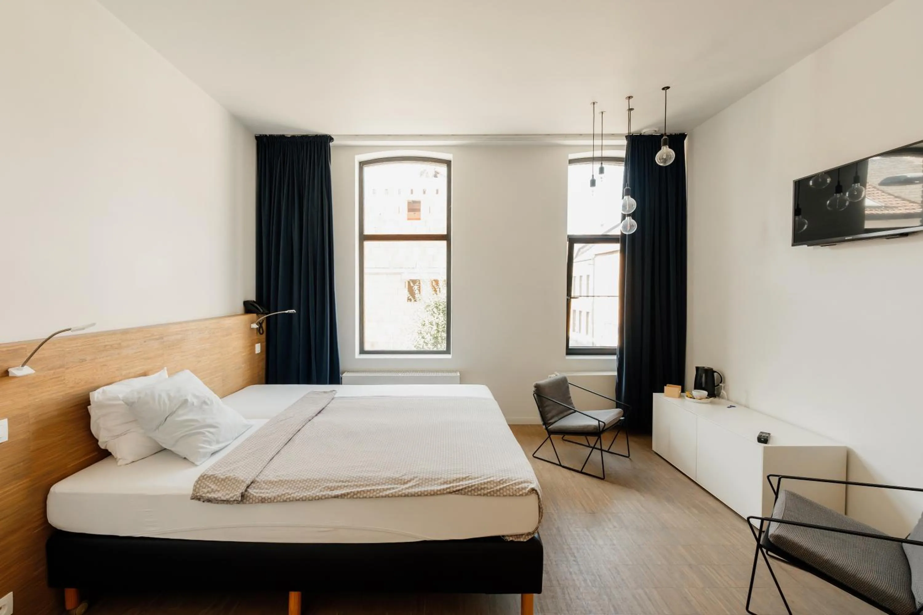 Bedroom, Bed in Befour