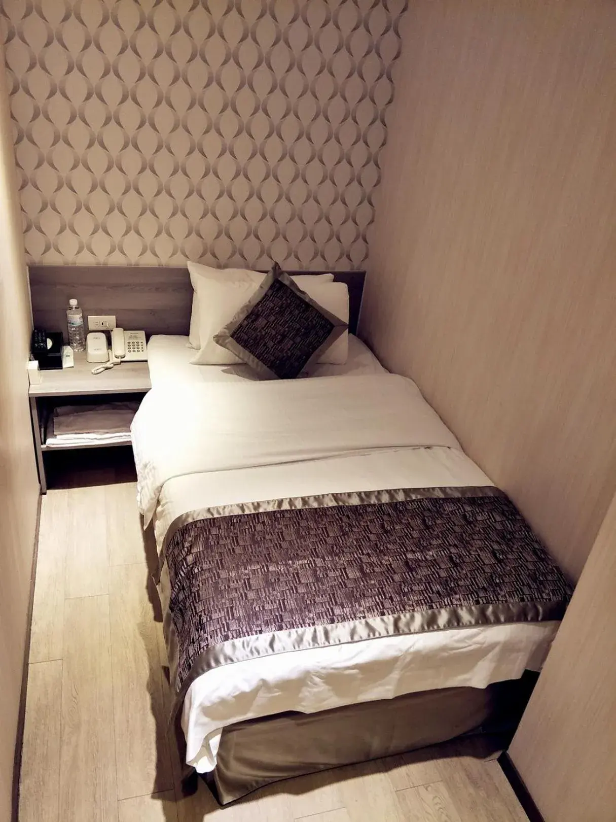 Photo of the whole room, Bed in I Play Inn TP Photo of the whole room, Bed in I Play Inn TP