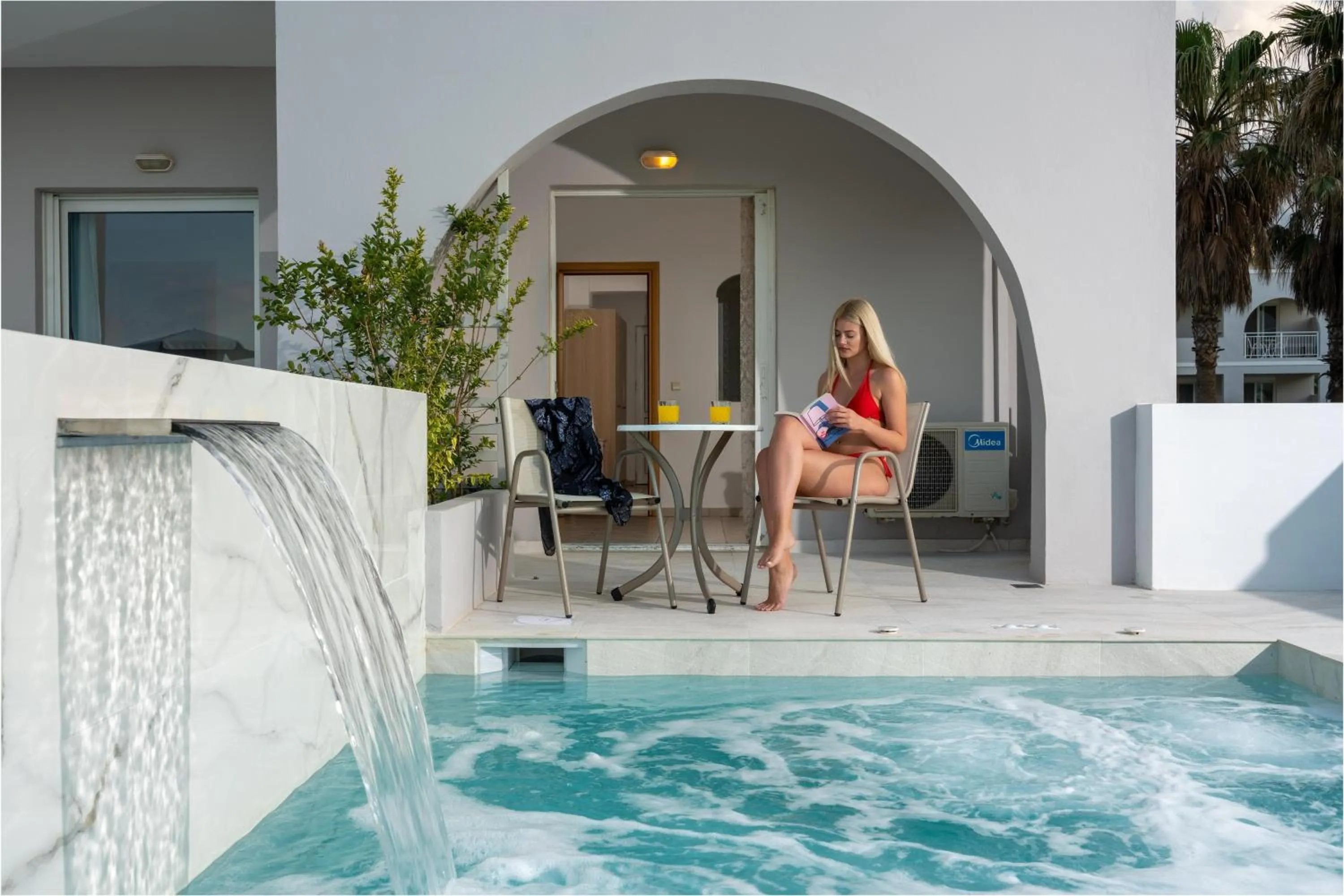 Pool view in Delfina Tropic Beach