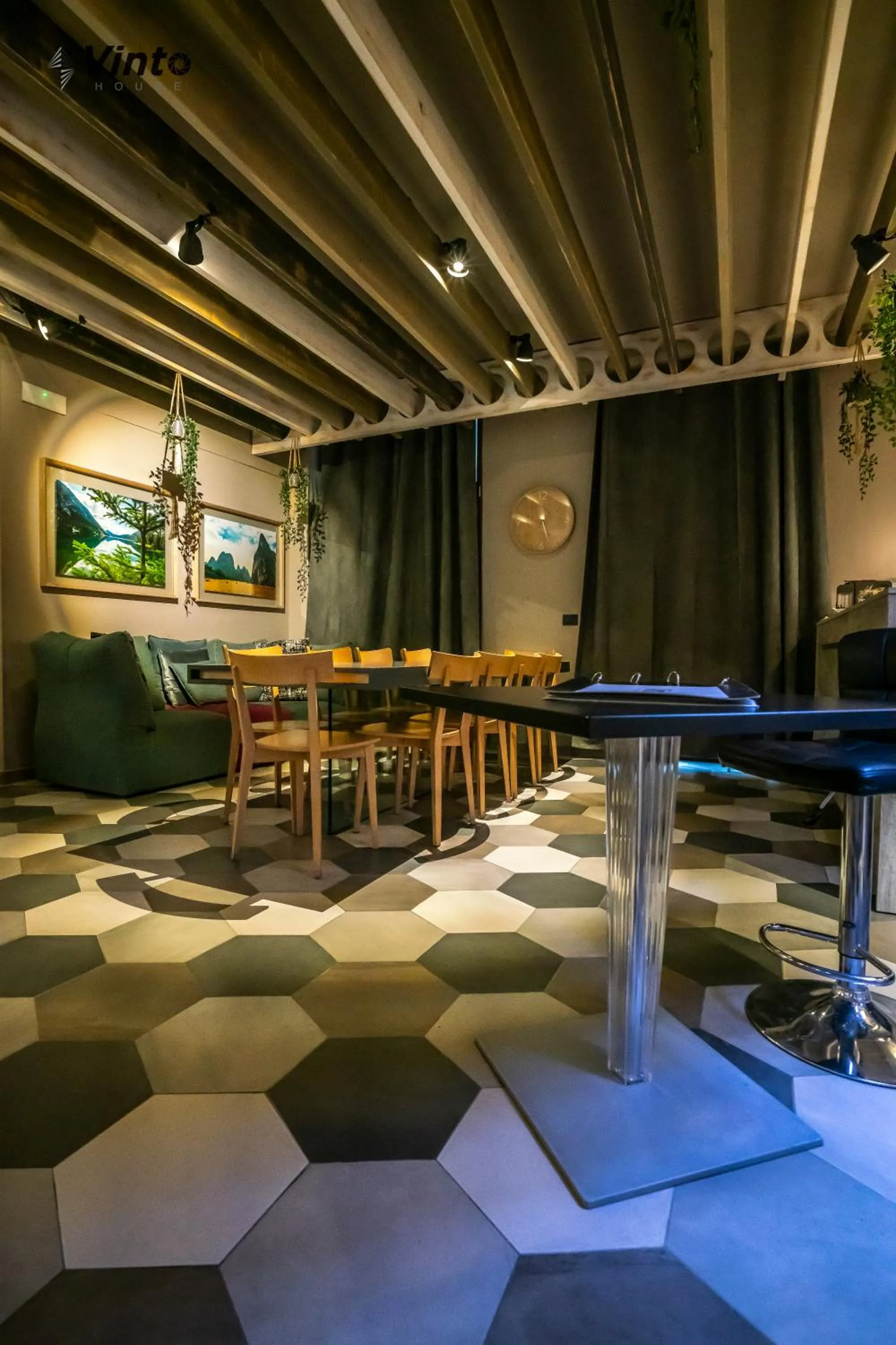 Communal lounge/ TV room in Vinto House Salerno Downtown