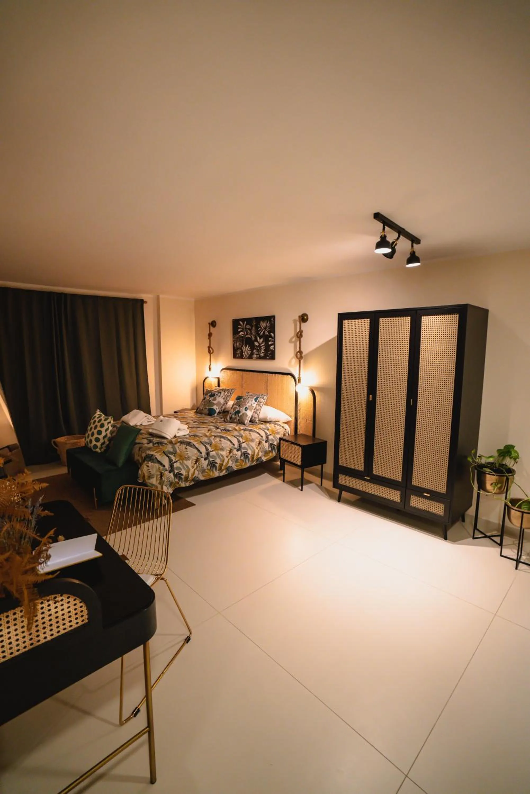 Bed in Vinto House Salerno Downtown