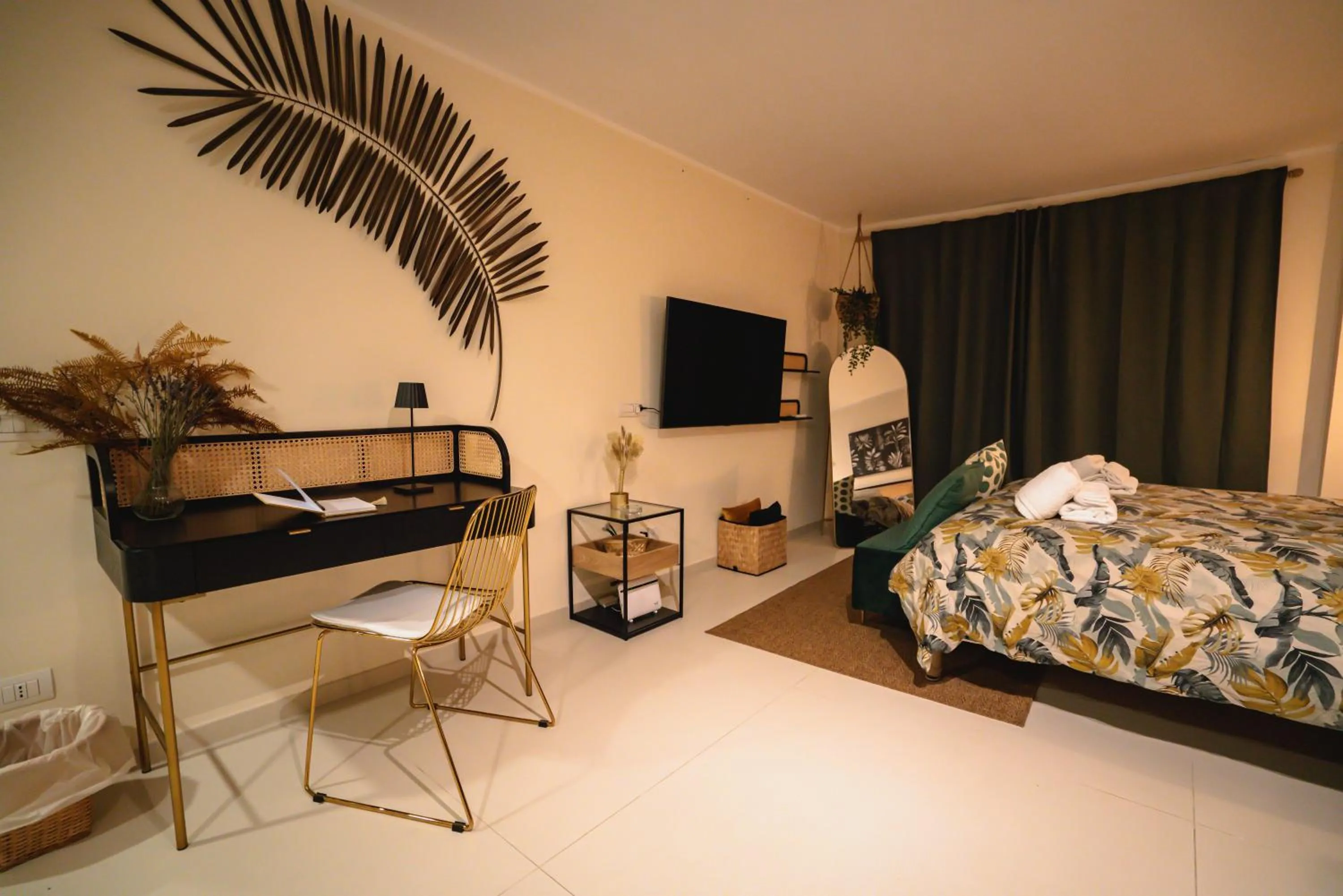 Bed in Vinto House Salerno Downtown