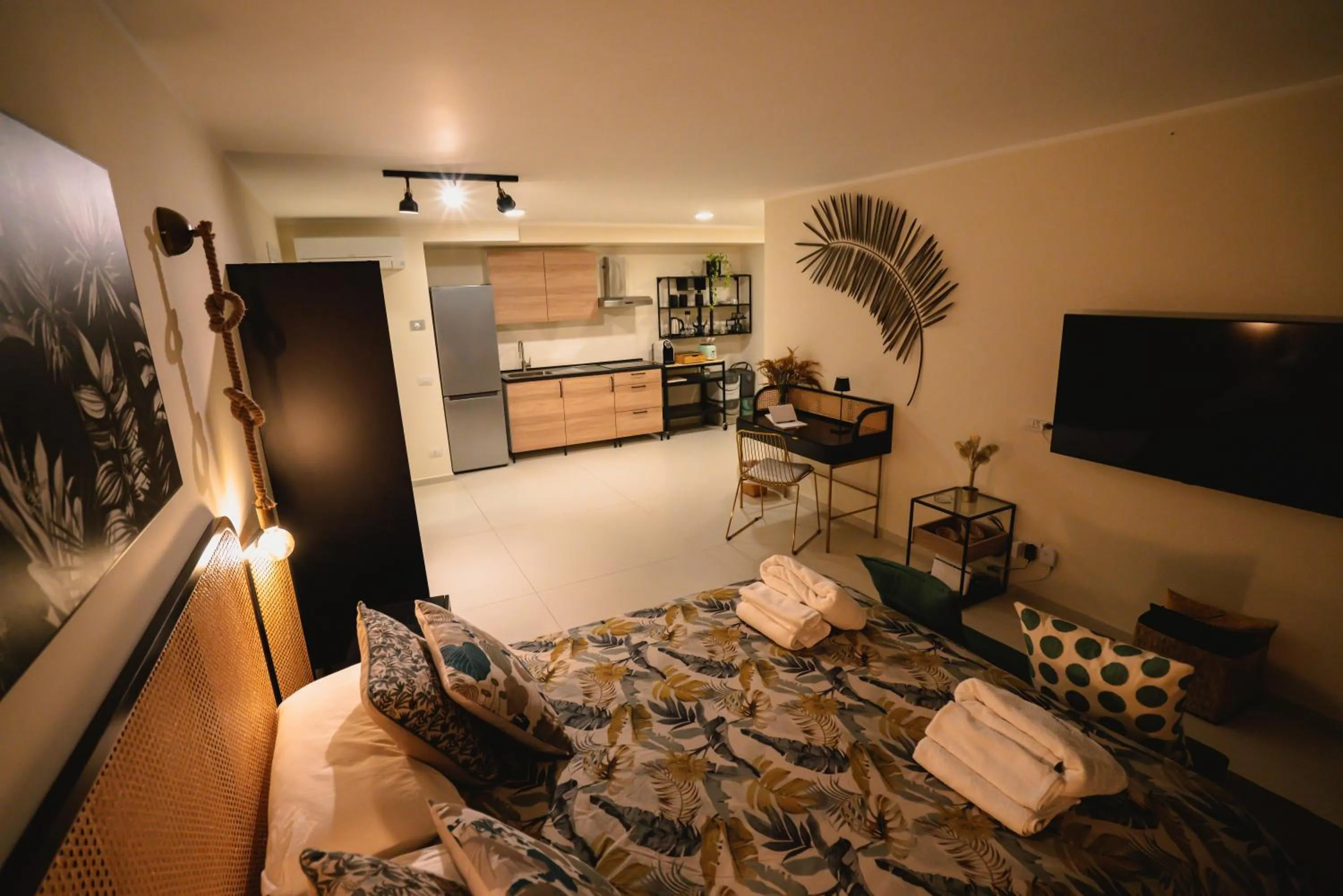 TV and multimedia in Vinto House Salerno Downtown