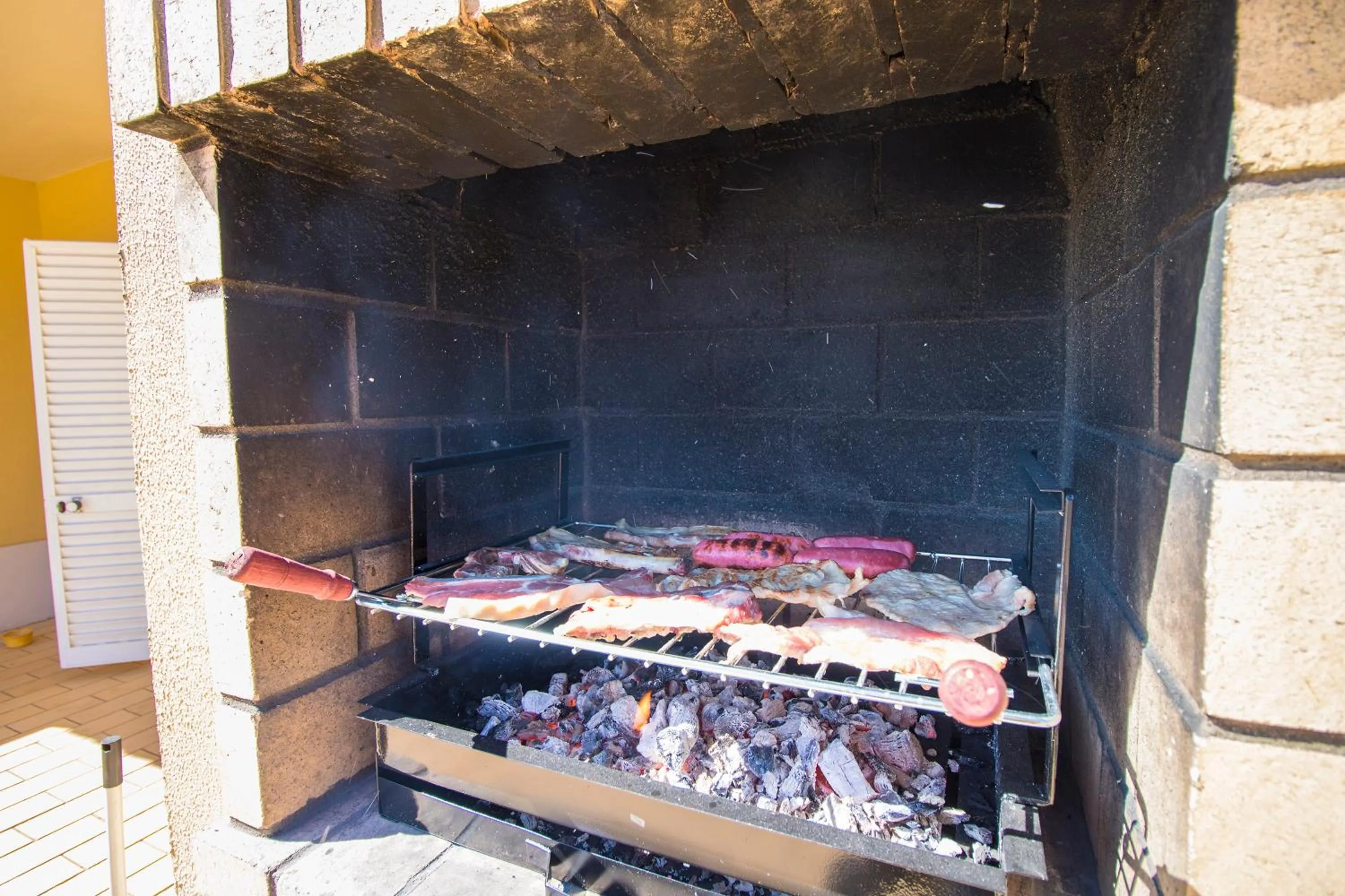BBQ facilities in Villa Panoramica by Algarve Holidays