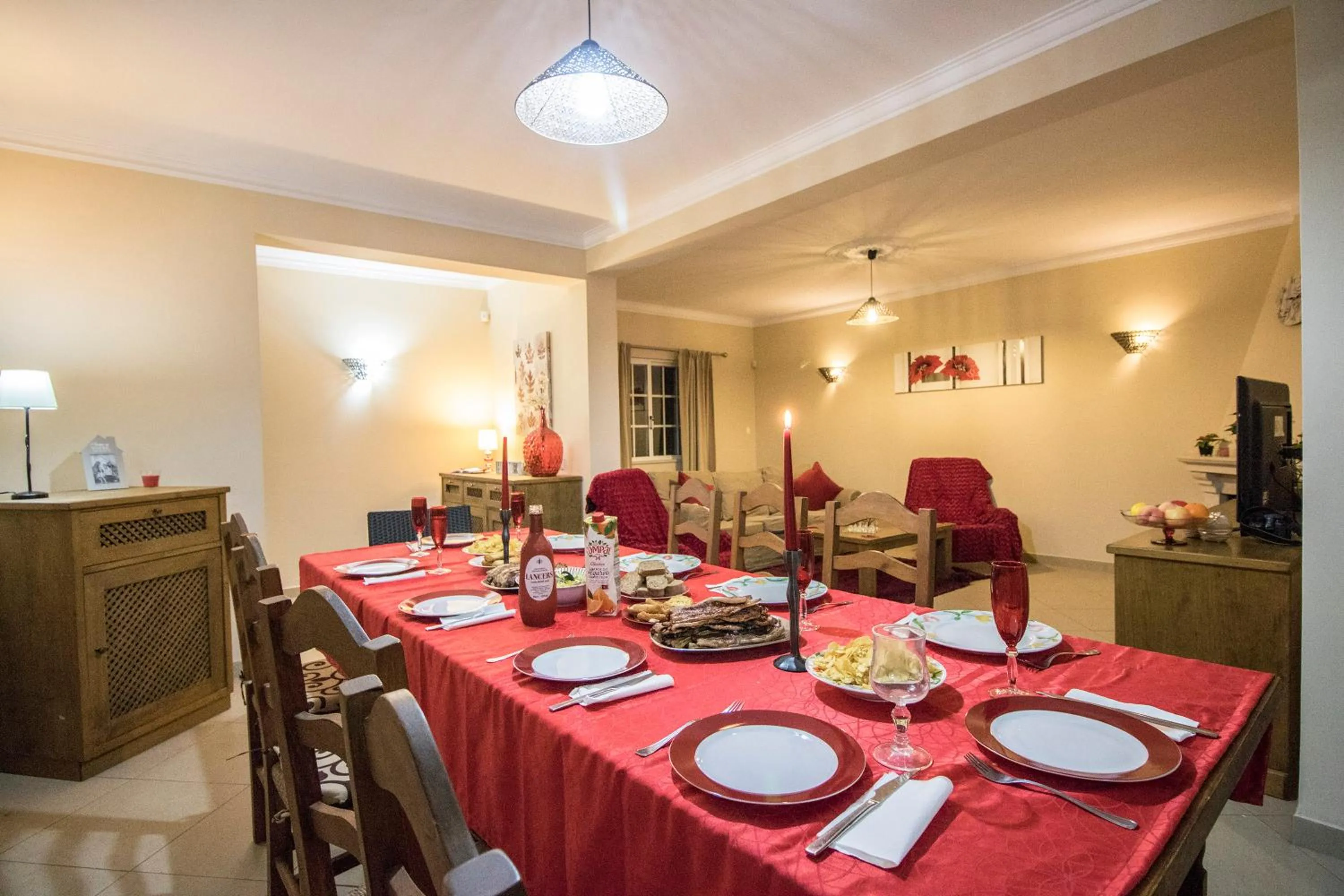 Dining area in Villa Panoramica by Algarve Holidays