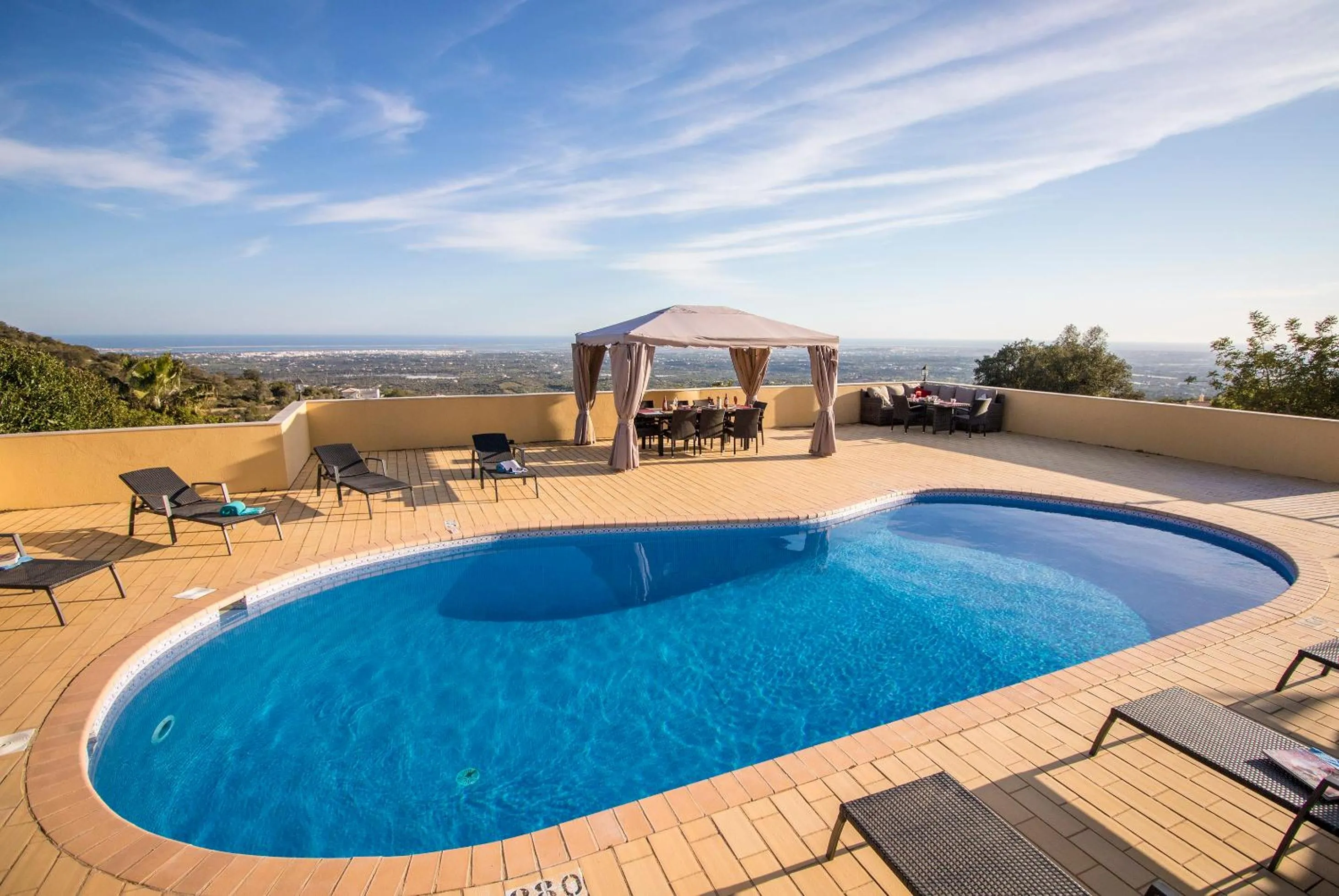 Swimming pool in Villa Panoramica by Algarve Holidays