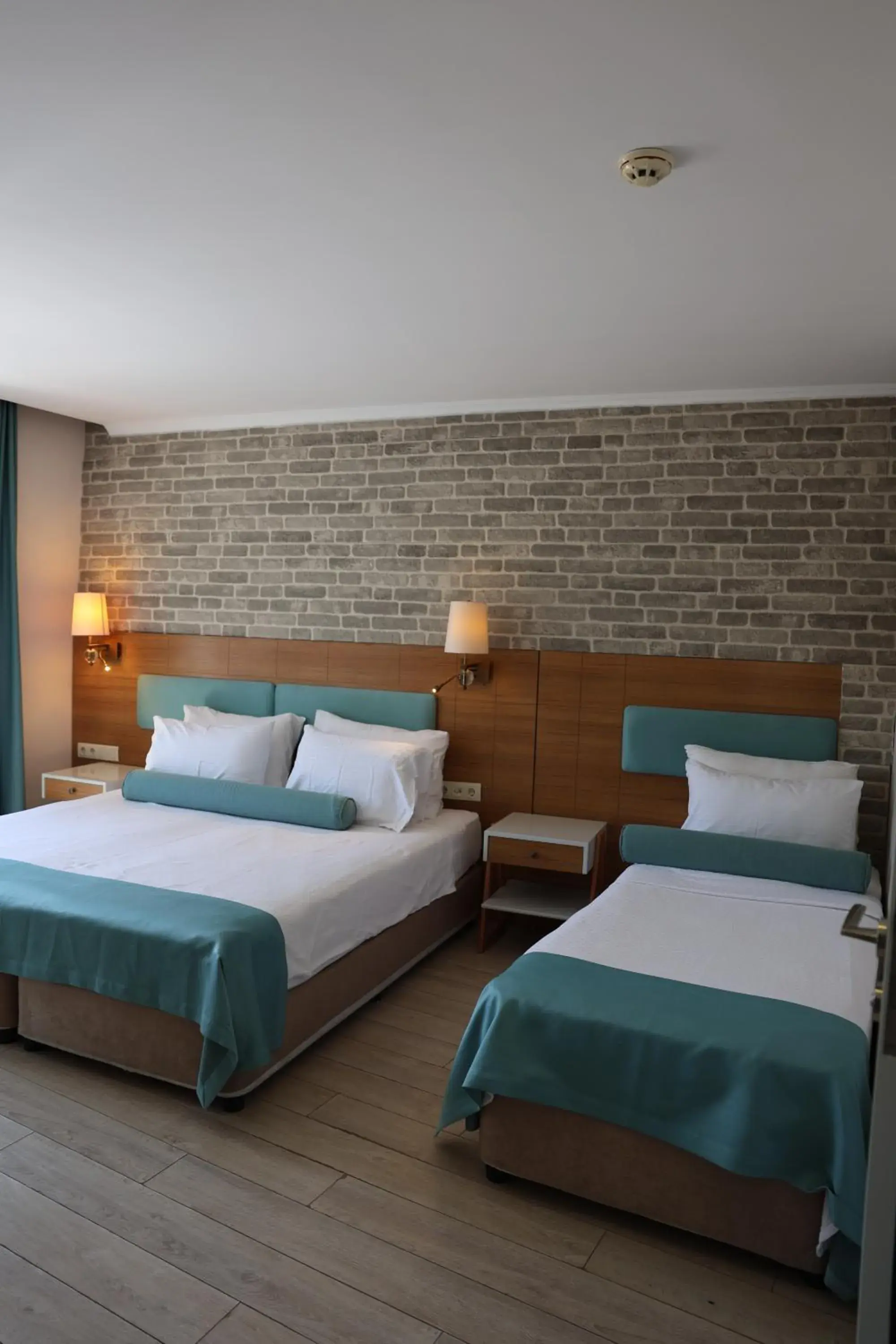 Photo of the whole room, Bed in Sardinia Otel Photo of the whole room, Bed in Sardinia Otel