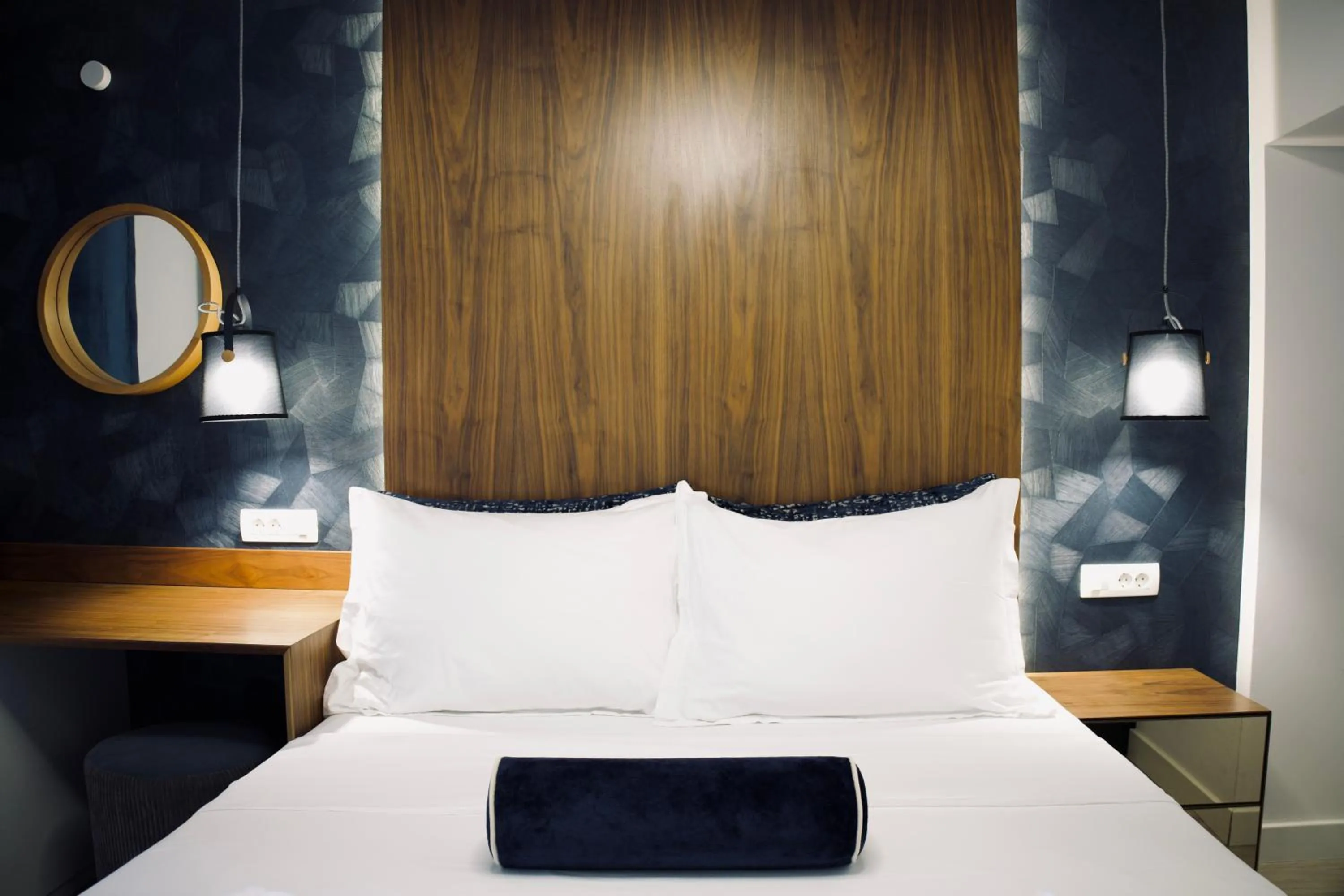 Bed in Hvar Riva Rooms