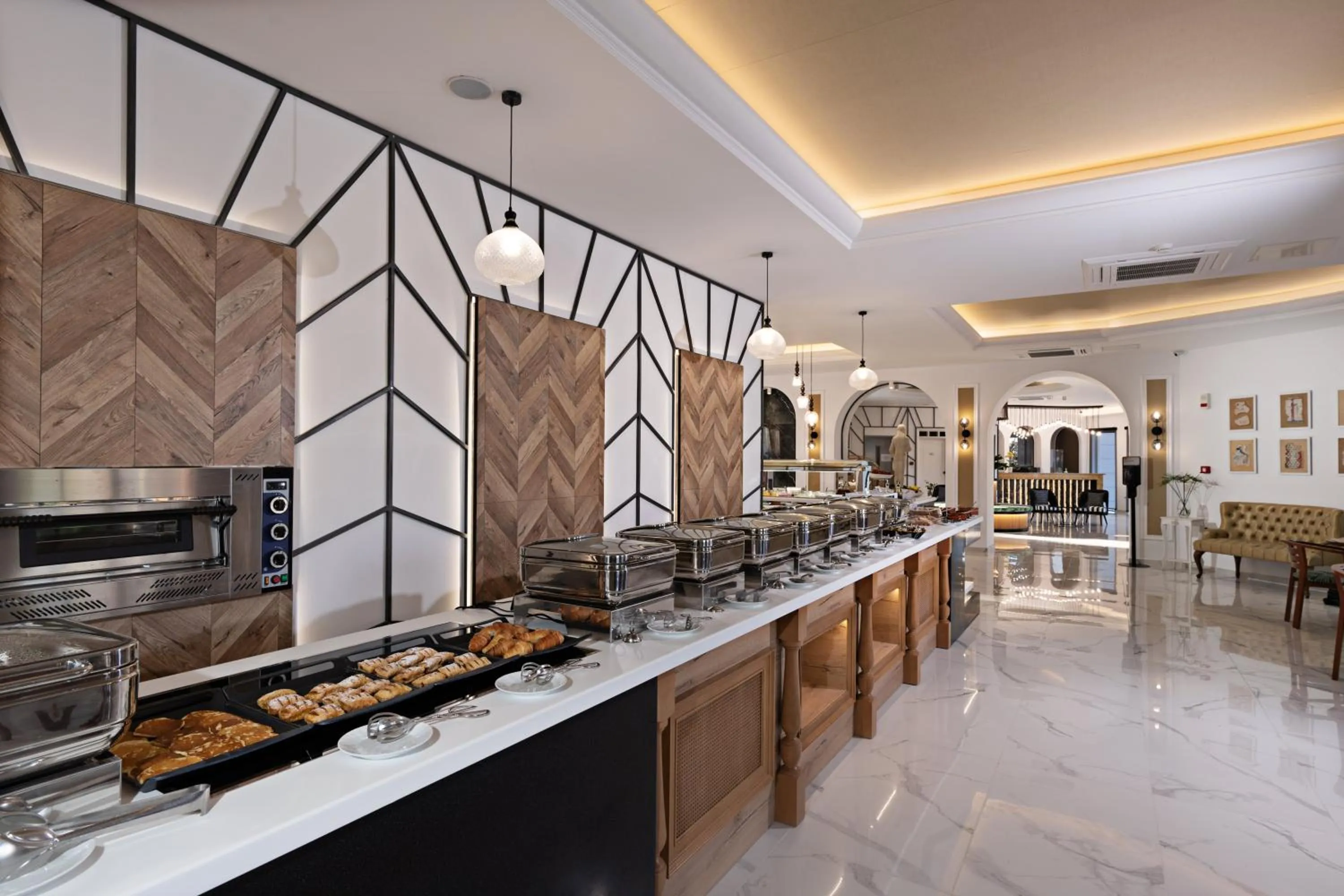 Restaurant/places to eat in Delfina Boutique Hotel