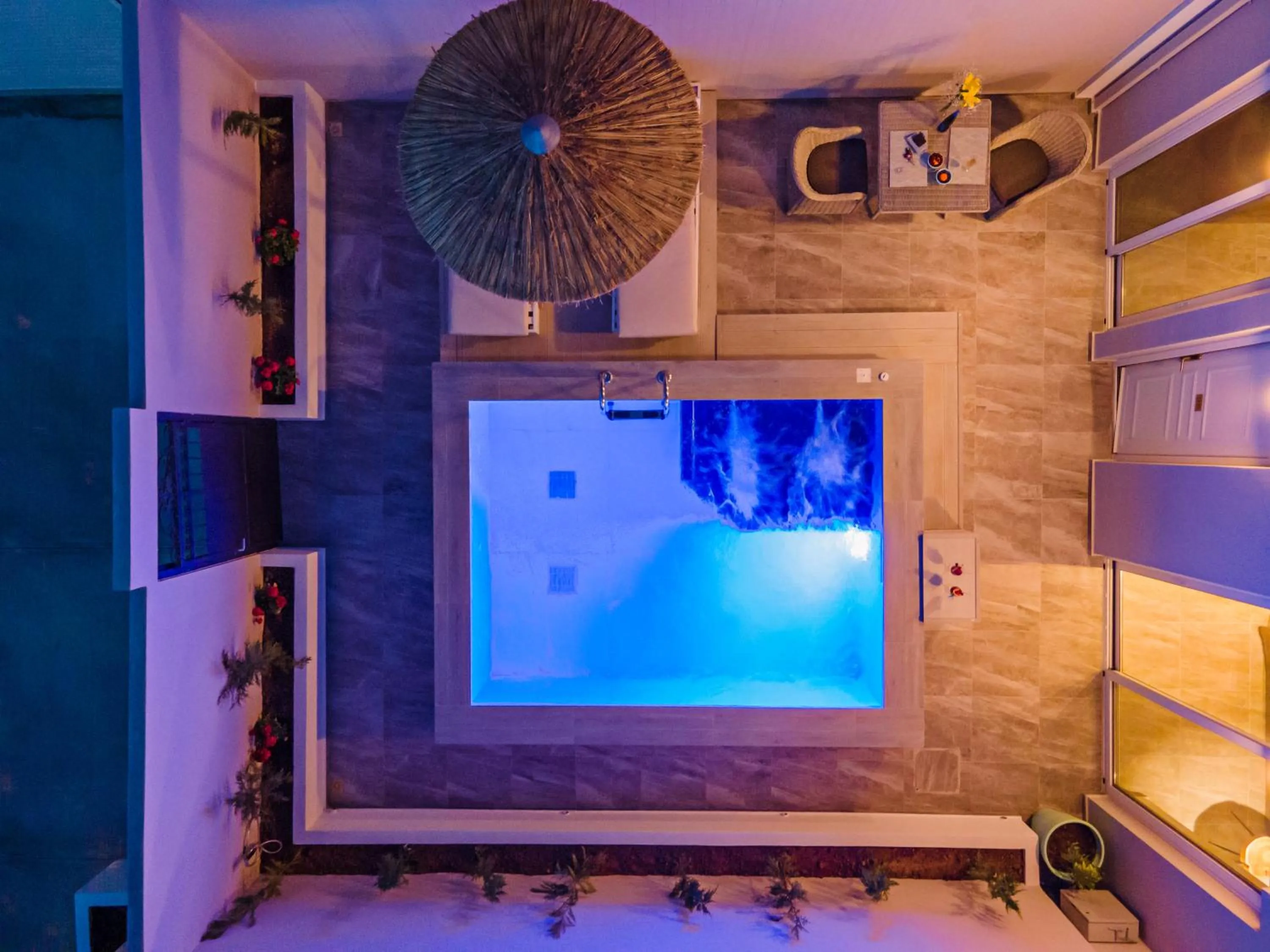 Patio in Delfina Boutique Hotel