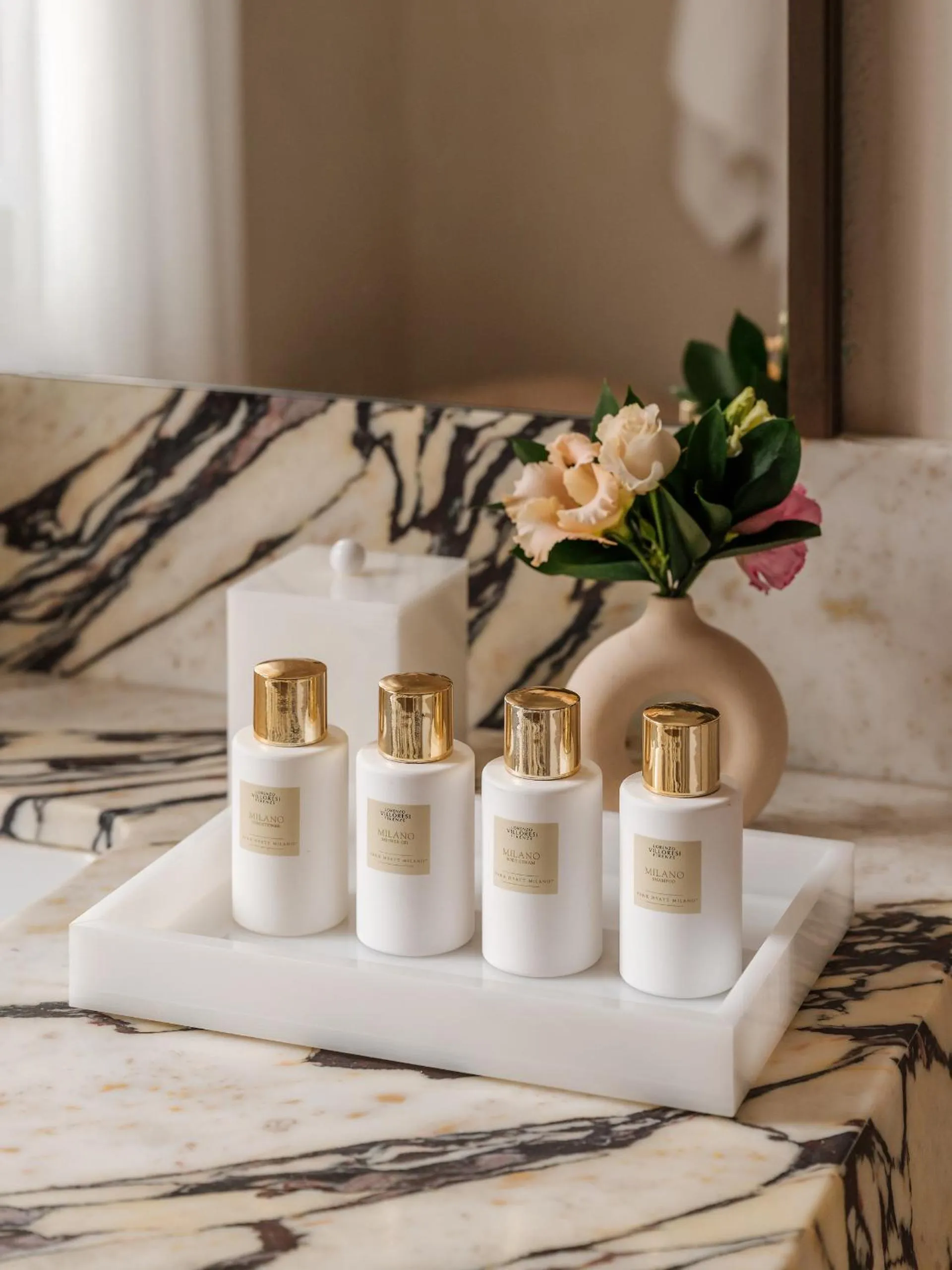 Bathroom, Bed in Park Hyatt Milano