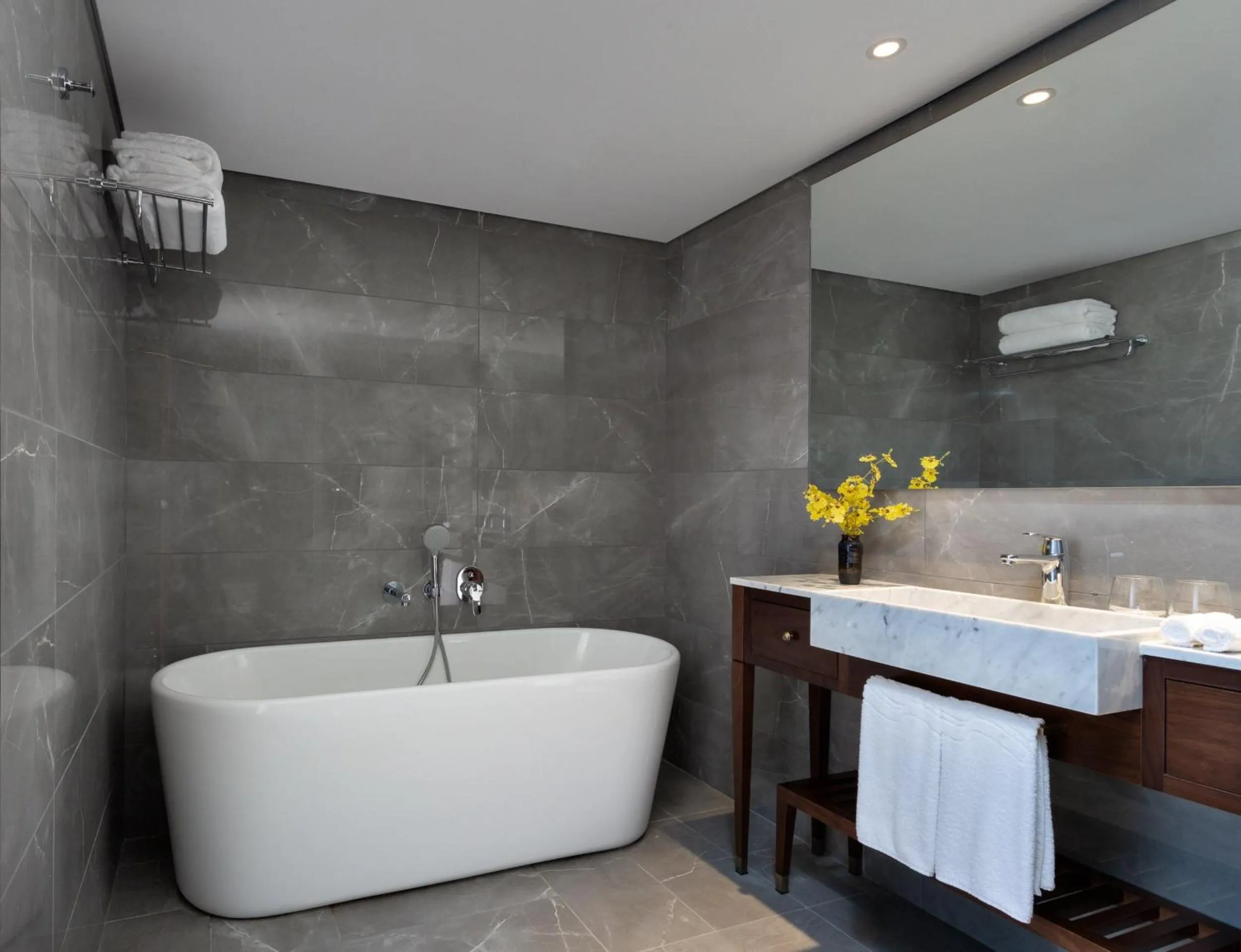 Photo of the whole room in Crowne Plaza Tel Aviv Beach by IHG