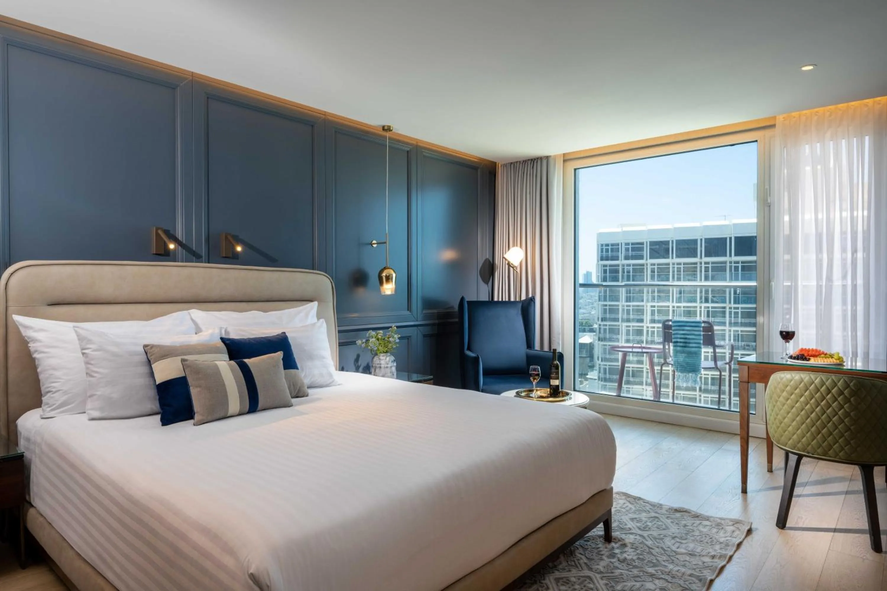 Photo of the whole room, Bed in Crowne Plaza Tel Aviv Beach by IHG