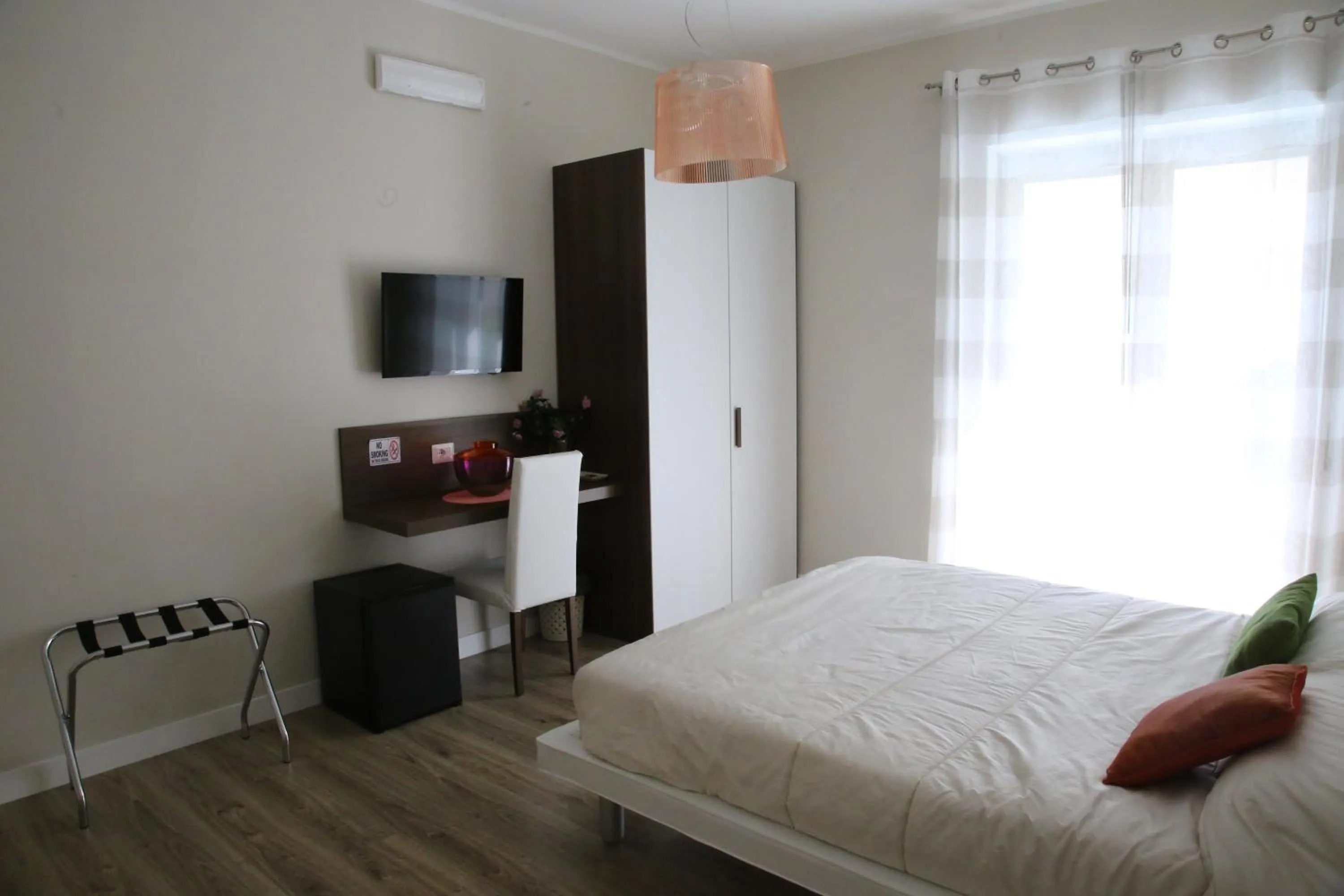 Bed in Sorrento Coast Suites B&B