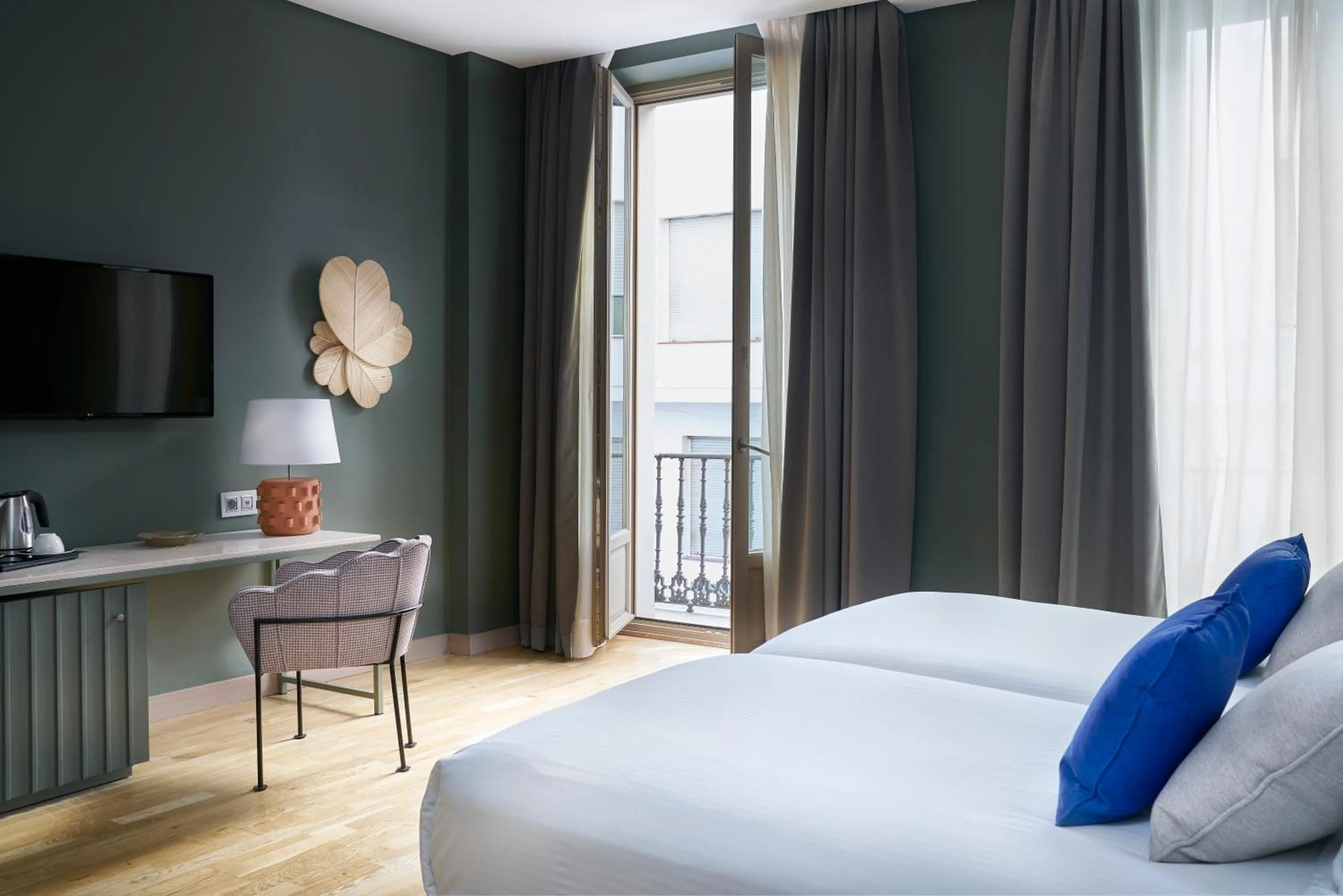 Balcony/Terrace, Bed in Vincci Selección Posada del Patio