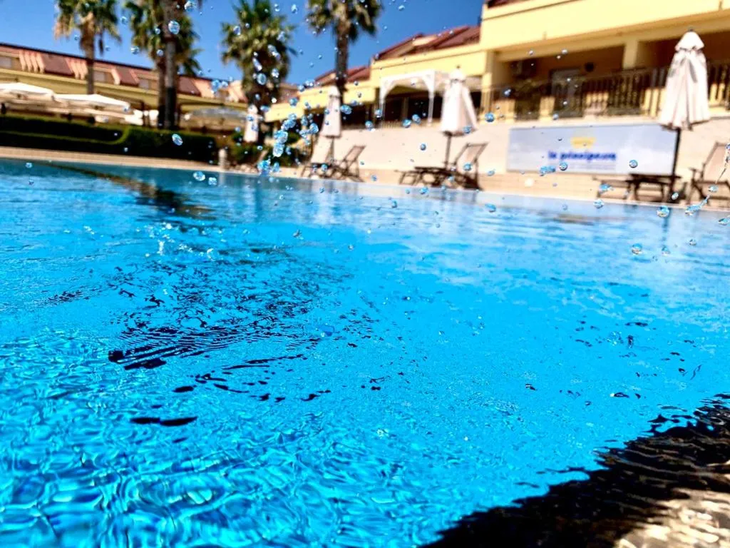 Swimming pool in Hotel La Principessa