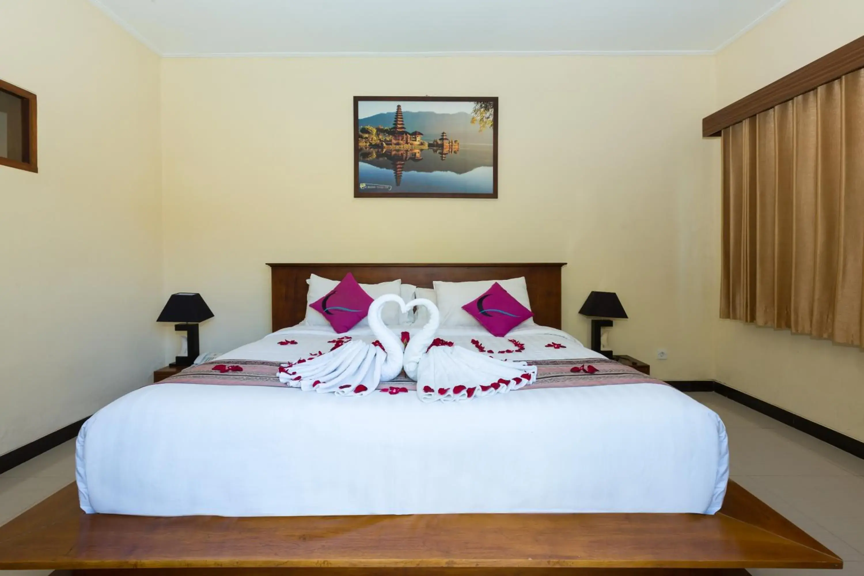 Bed in The Dewi Canggu Villa Bed in The Dewi Canggu Villa