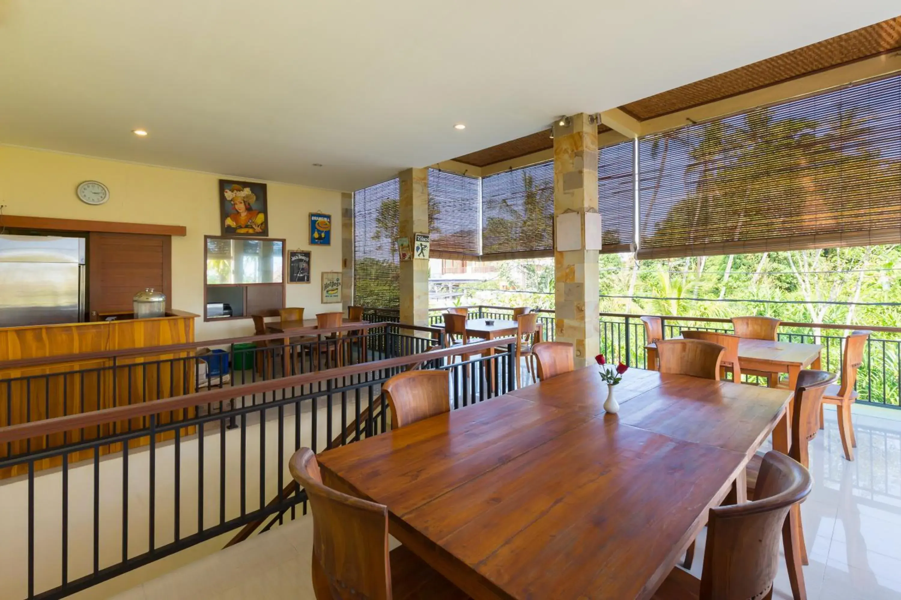 Restaurant/places to eat in The Dewi Canggu Villa Restaurant/places to eat in The Dewi Canggu Villa