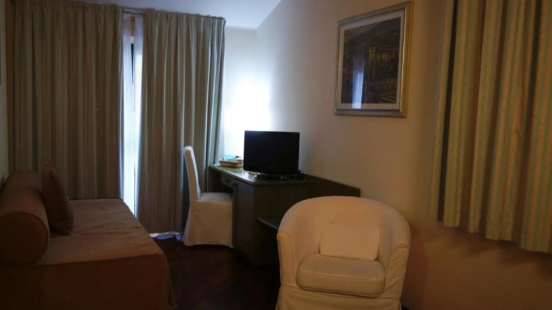 Superior Double Room - single occupancy in Albergo Della Roccia Superior Double Room - single occupancy in Albergo Della Roccia