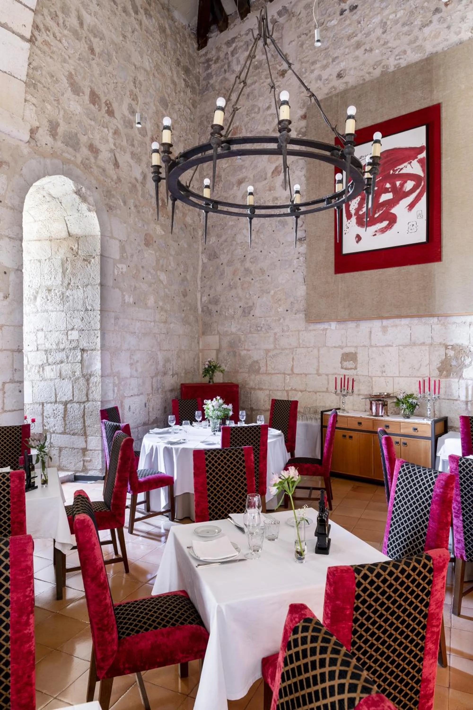 Restaurant/places to eat in Parador de Alarcón