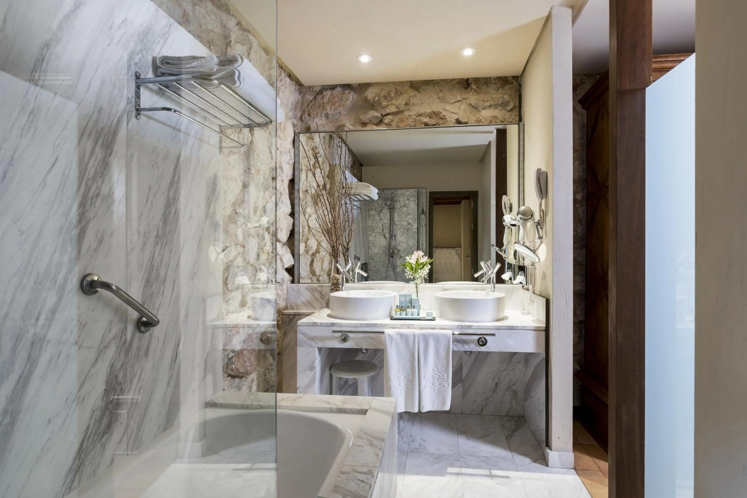 Bathroom in Parador de Alarcón