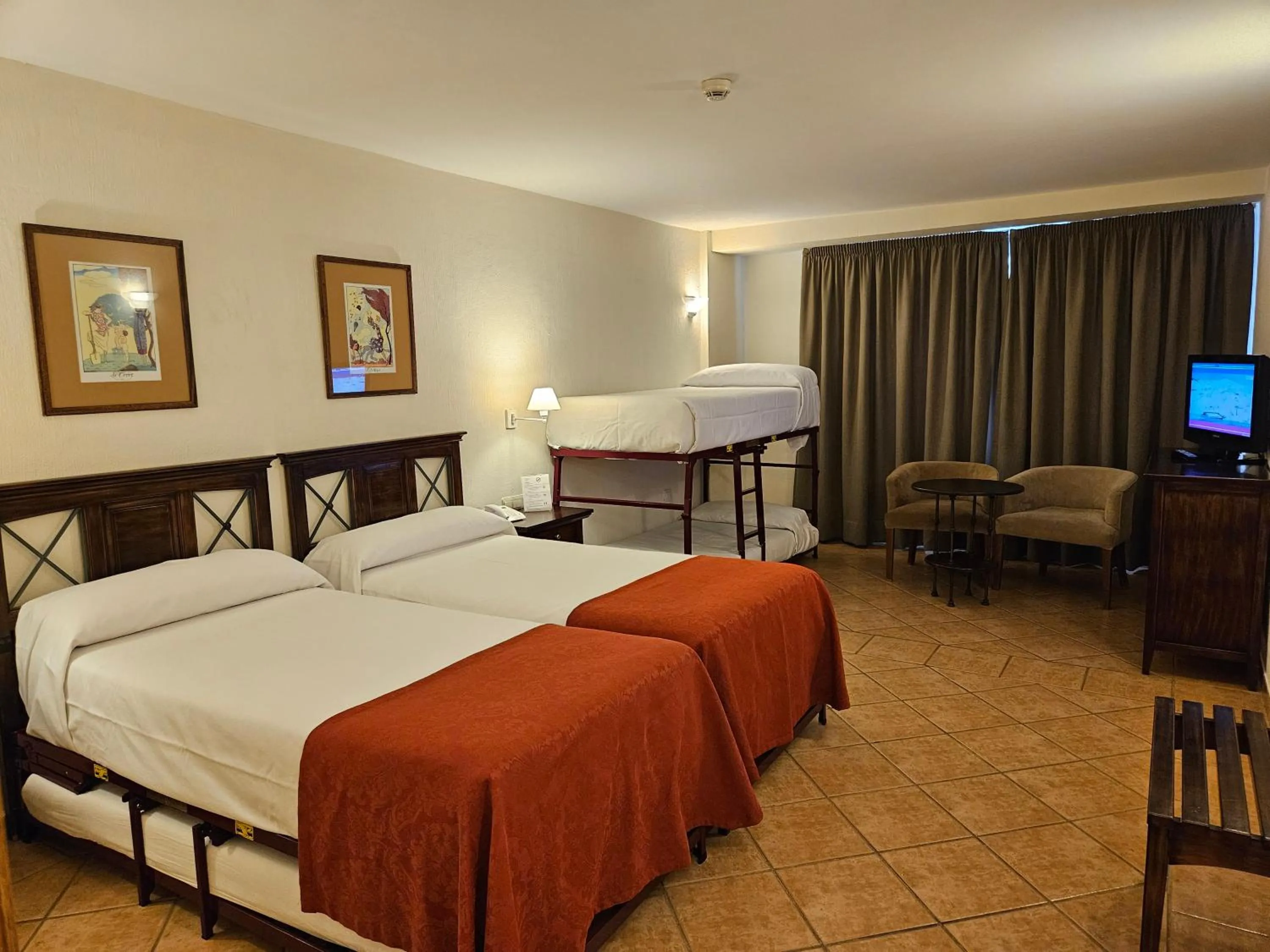 Bedroom in Hotel Telecabina