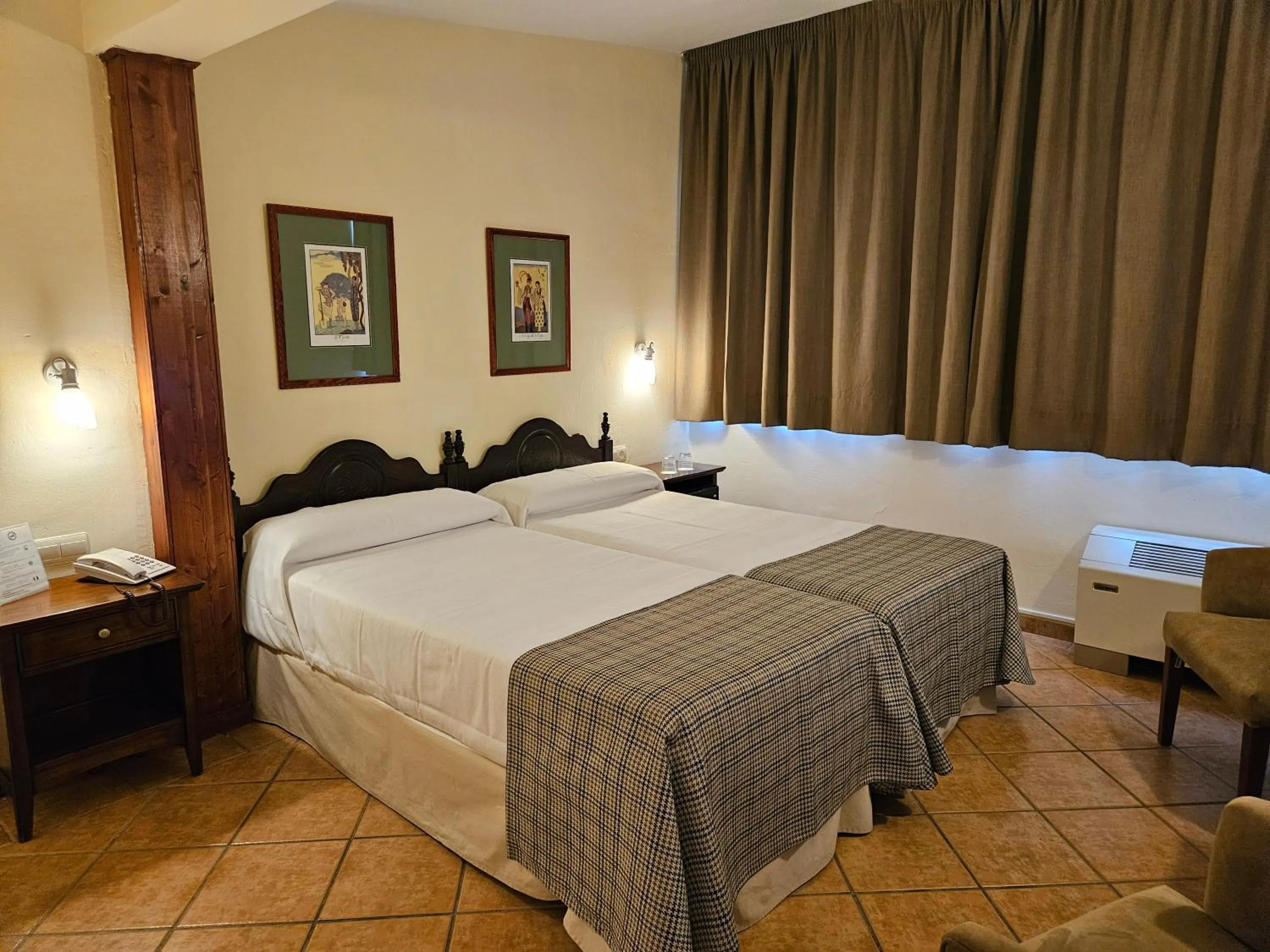Bedroom in Hotel Telecabina