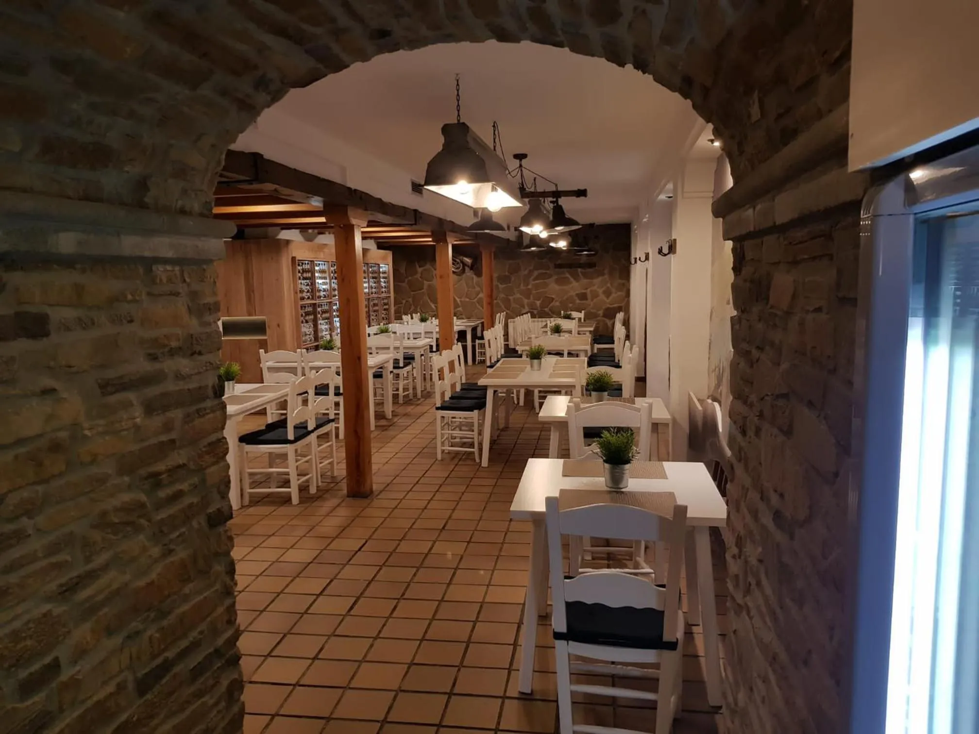 Restaurant/places to eat in Hotel Telecabina