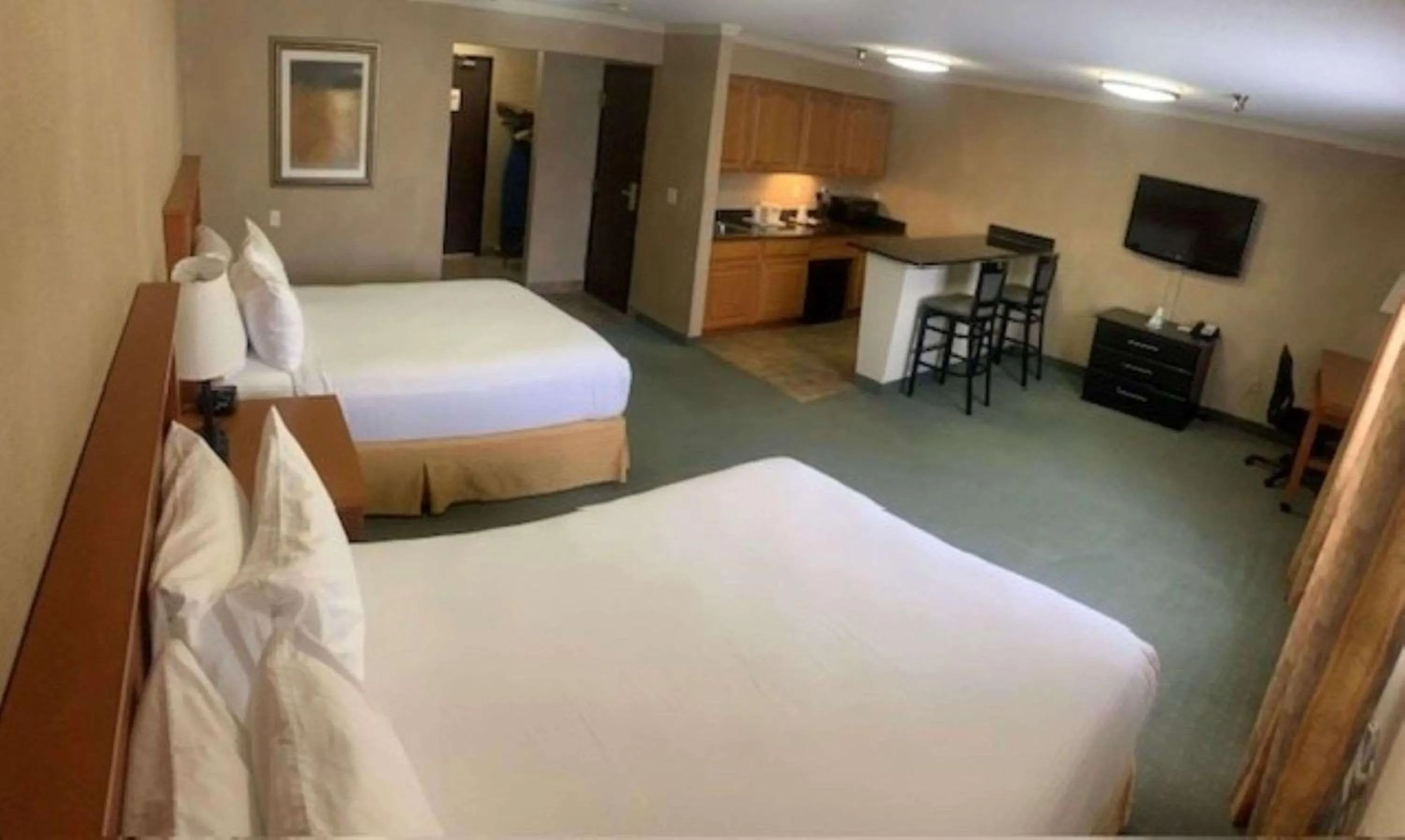 Bedroom, Bed in Best Western Davison Inn