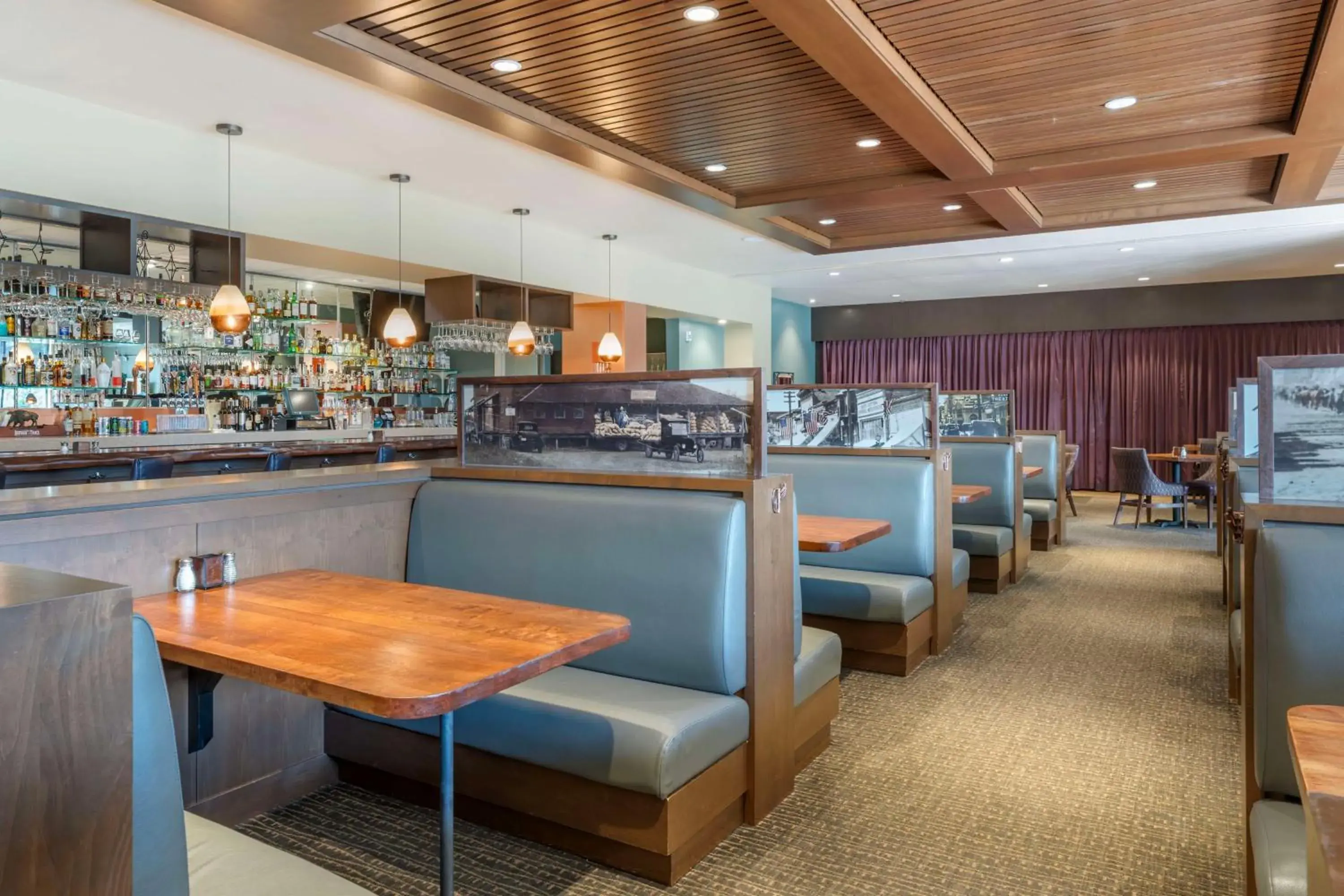 Restaurant/places to eat in Best Western Premier Boulder Falls Inn Restaurant/places to eat in Best Western Premier Boulder Falls Inn