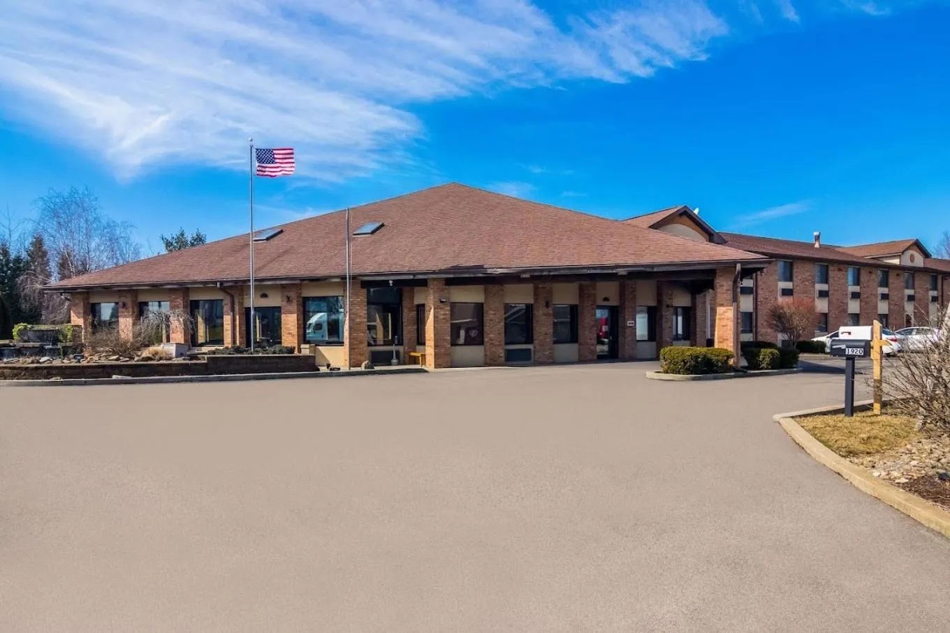 Property building in Best Western Grove City Inn