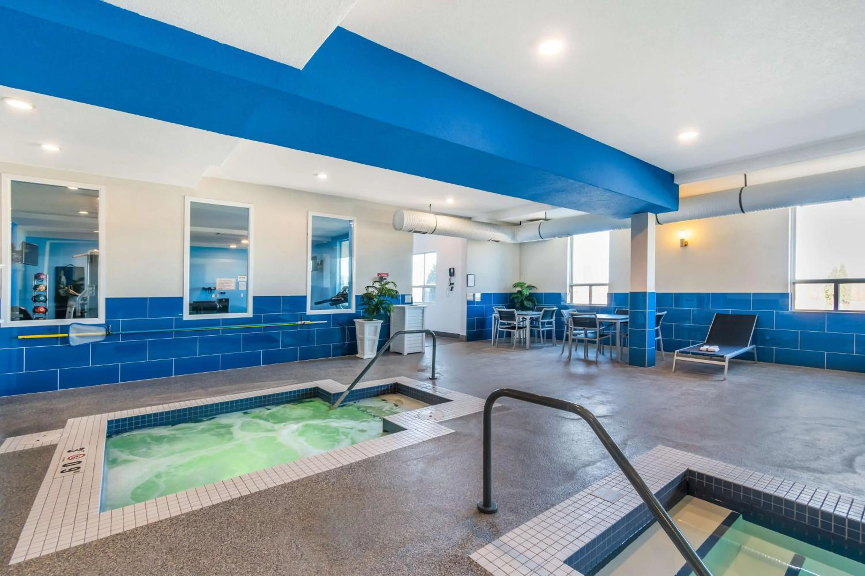 Hot Tub in Best Western Plus Kindersley Hotel