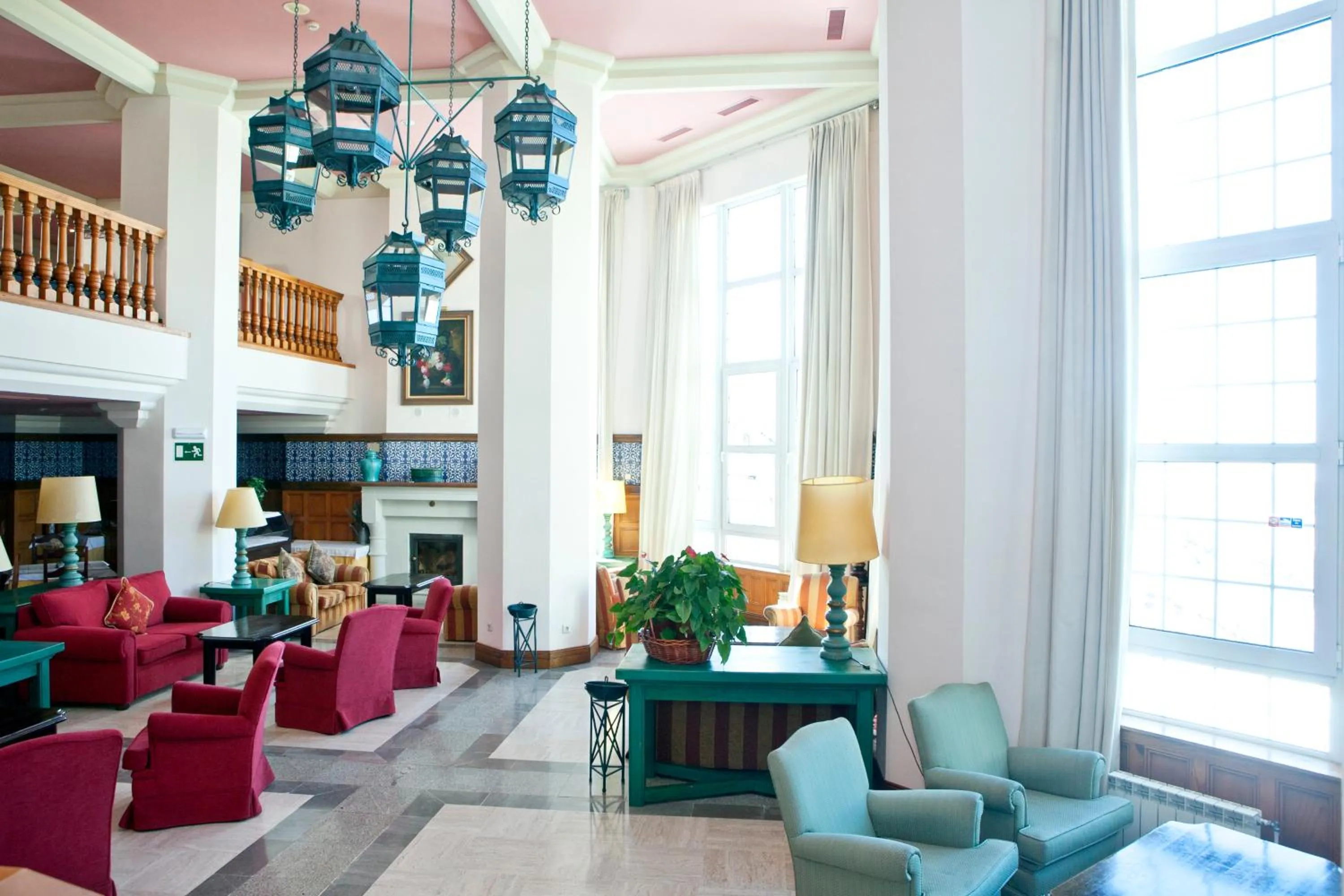 Communal lounge/ TV room in Hotel Apartamentos Trevenque