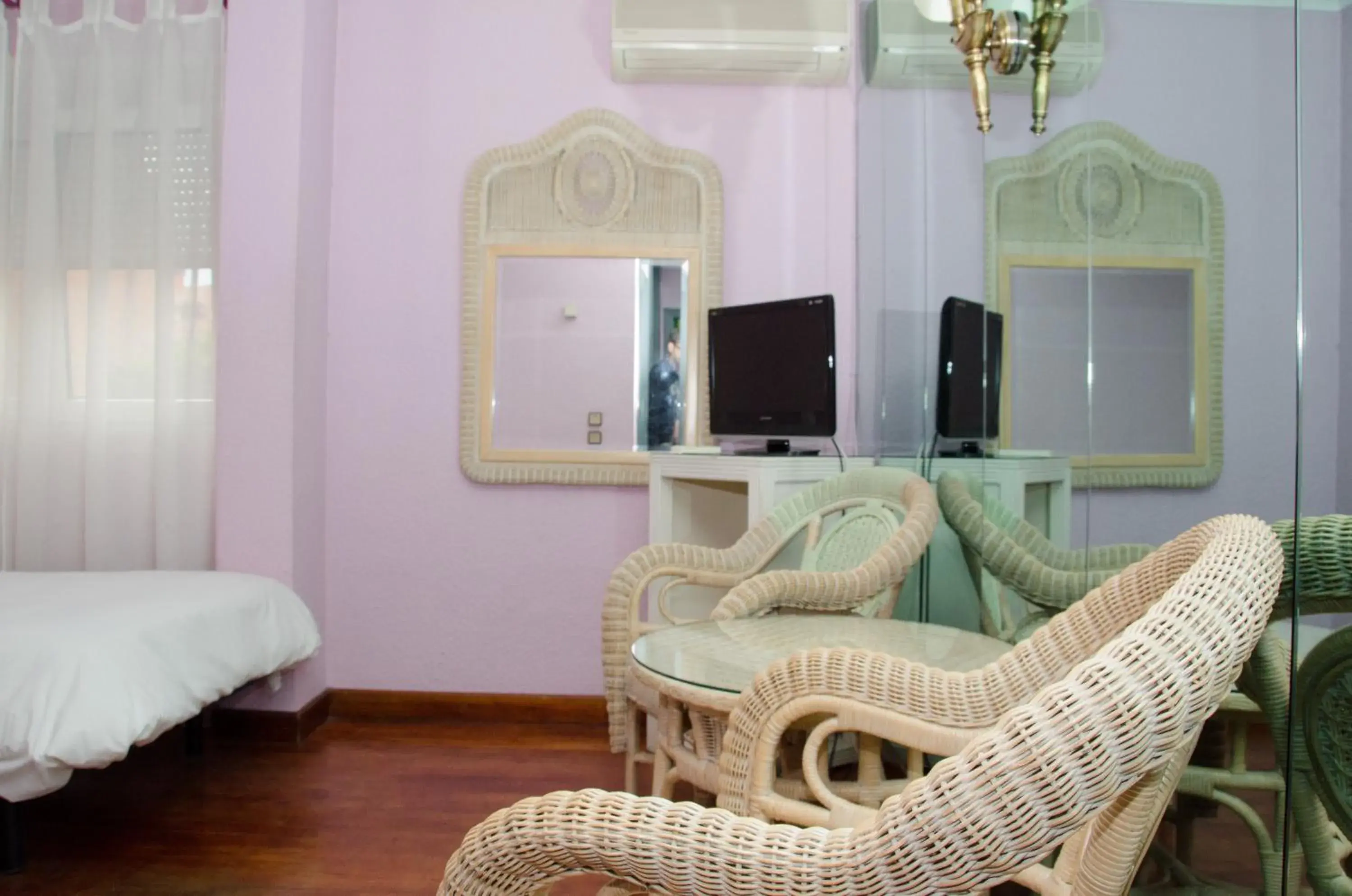 Triple Room in Ciudad de Alcala Triple Room in Ciudad de Alcala