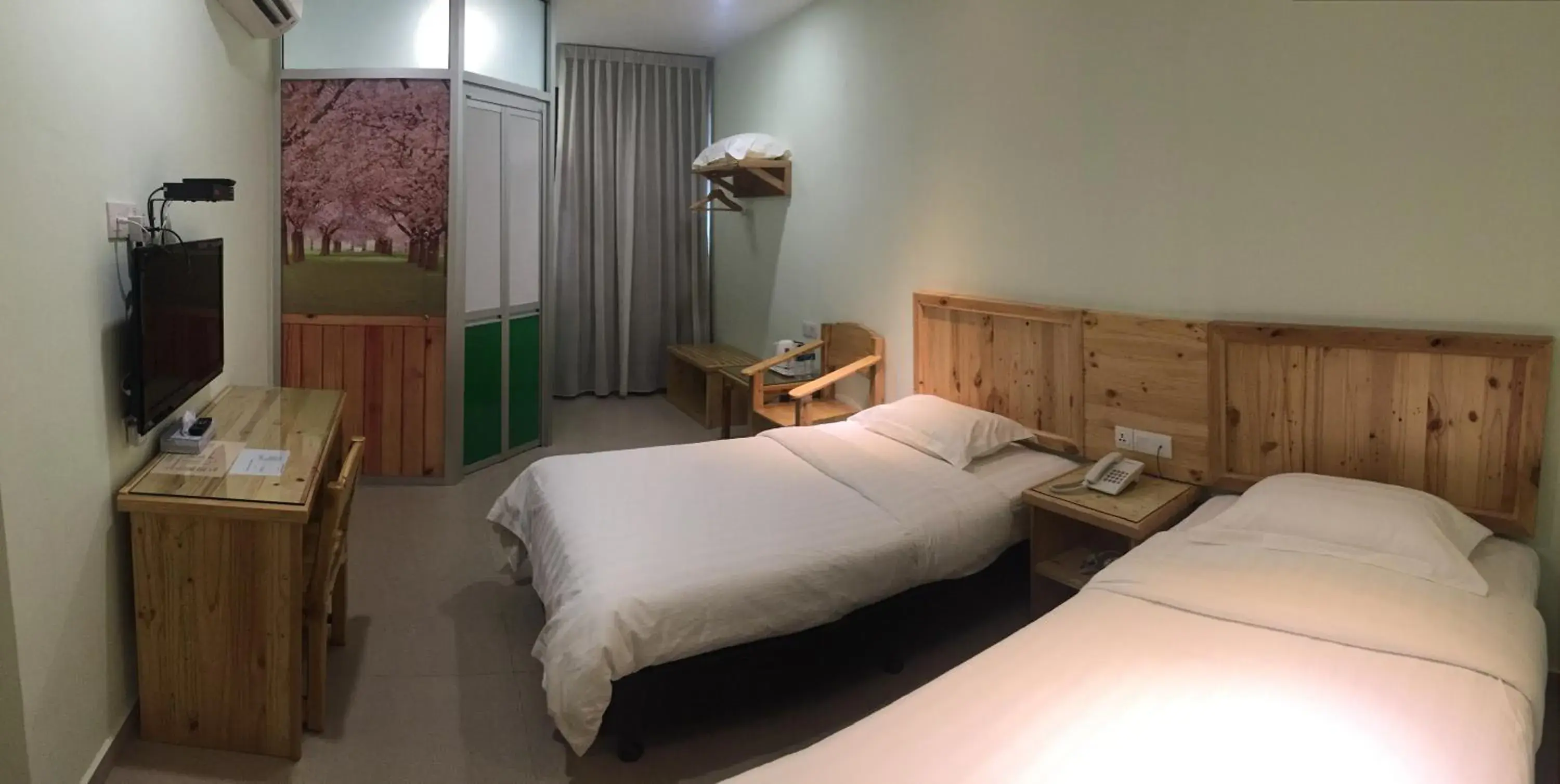 Large Twin Room in Semerah Garden Hotel Large Twin Room in Semerah Garden Hotel